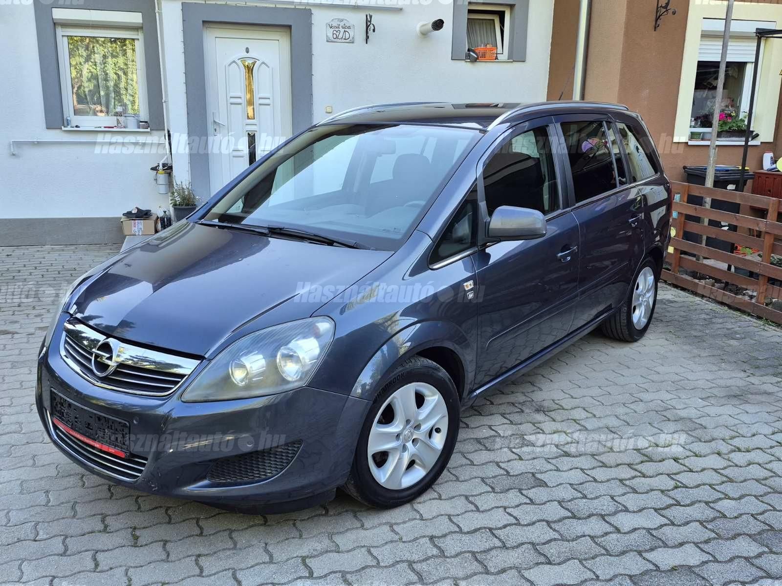 OPEL ZAFIRA 2010/10 - 1