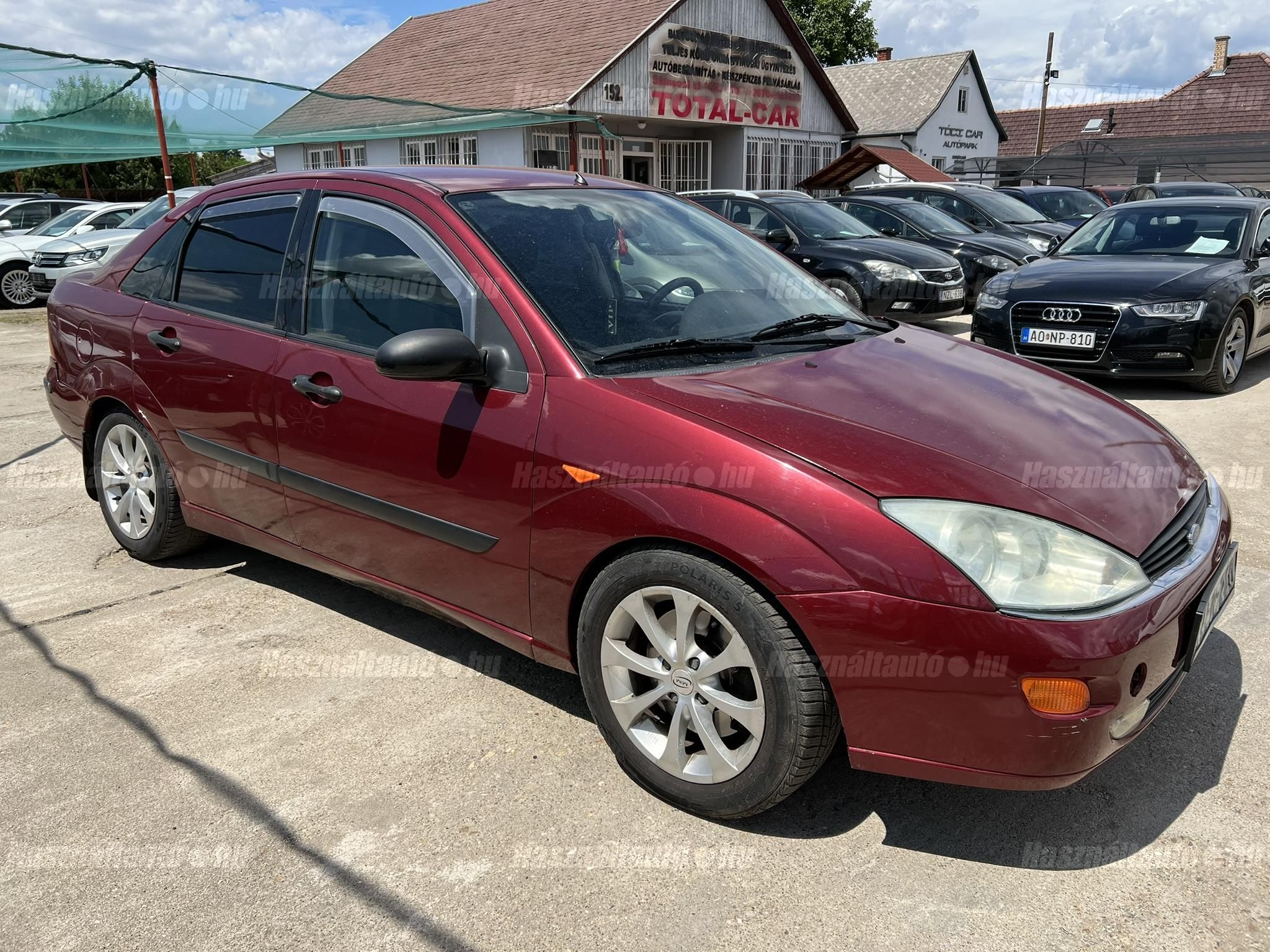 FORD FOCUS 2002/9 - 1