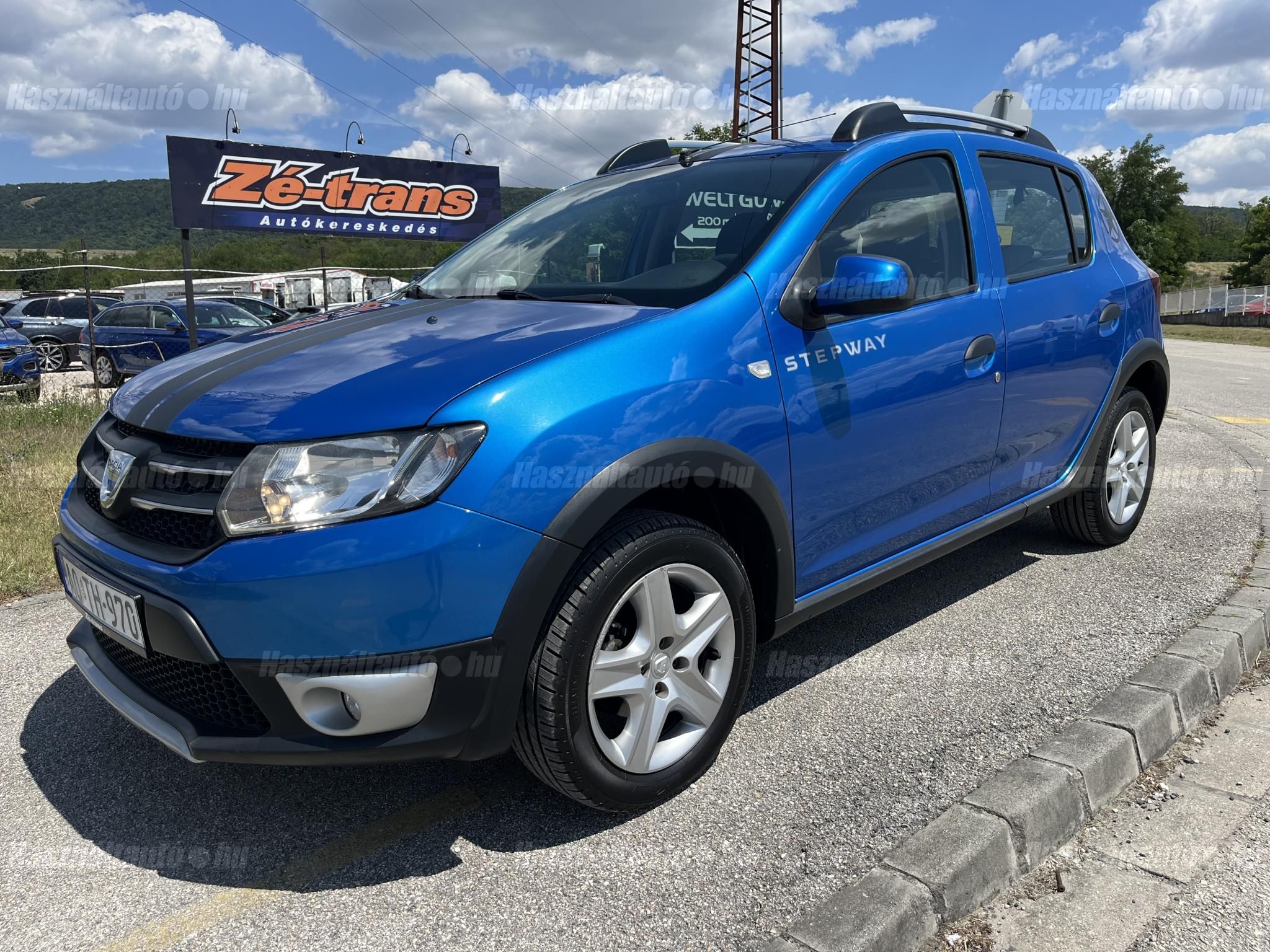 DACIA SANDERO 2016/6 - 1