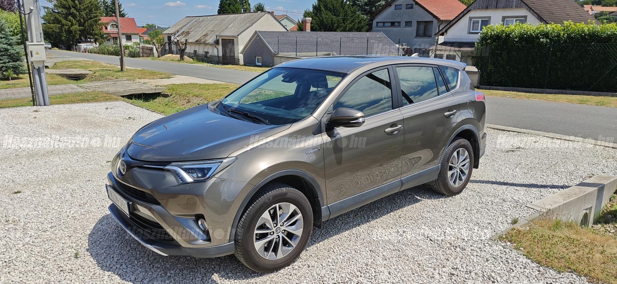 TOYOTA RAV 4 2016/10 - 1