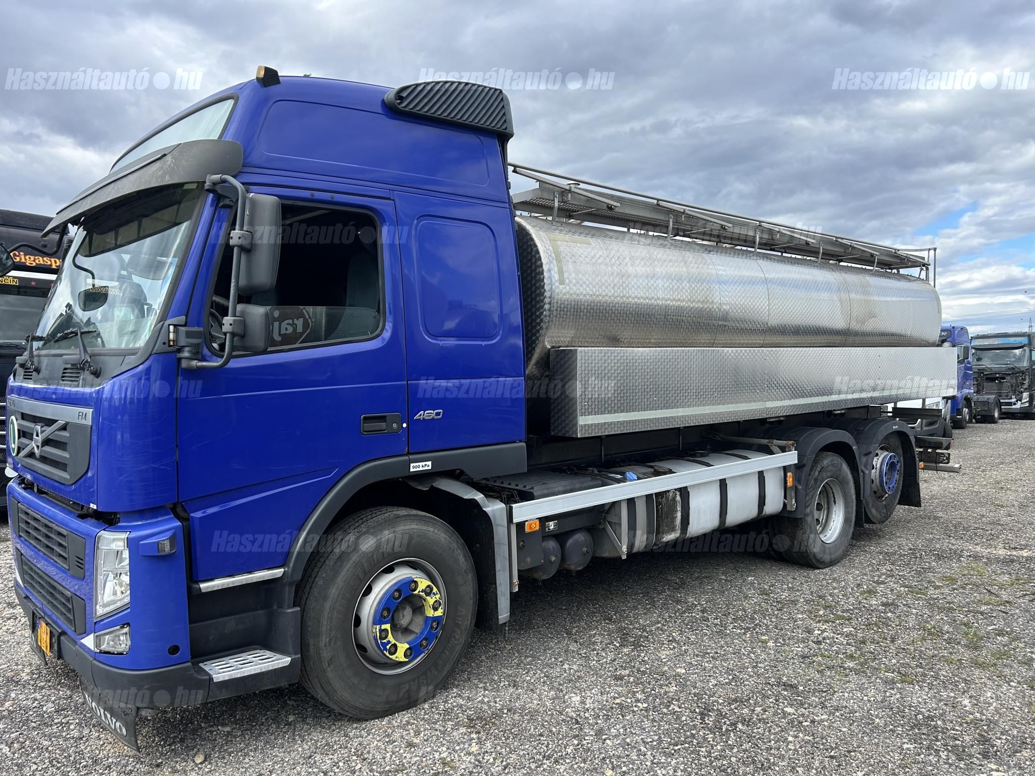 VOLVO 2013/10 - 1