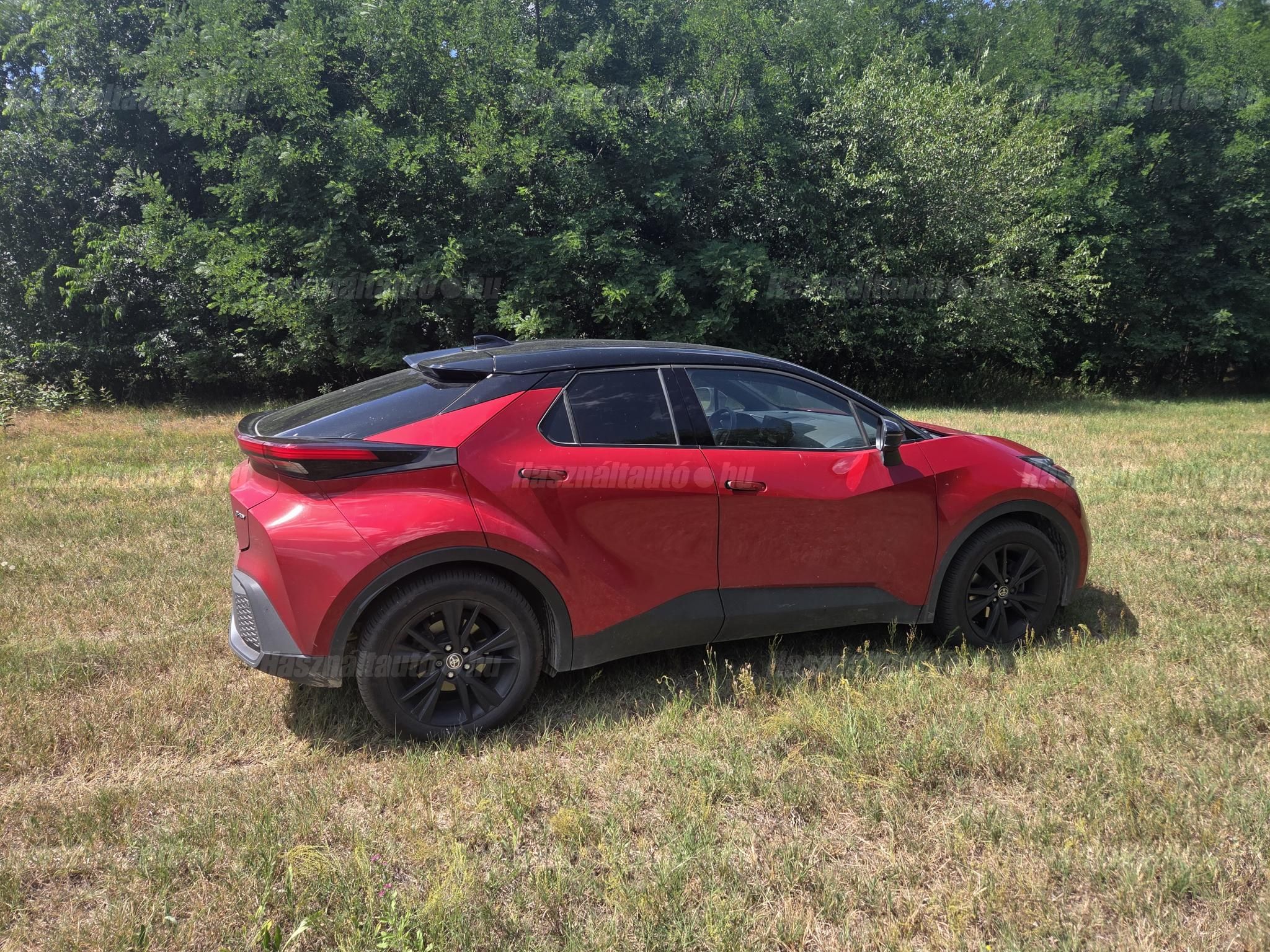 TOYOTA C-HR 2023/12 - 1