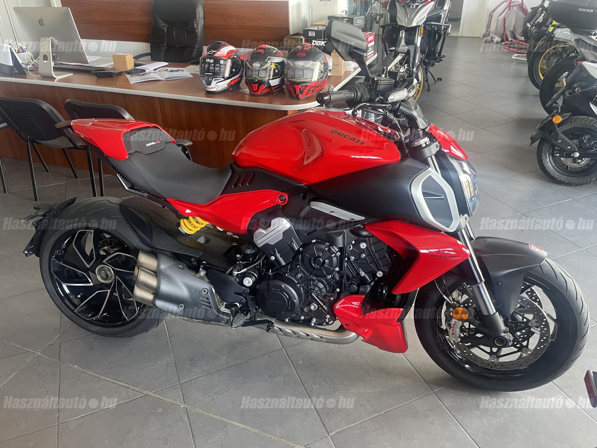 DUCATI DIAVEL 2023/11 - 1