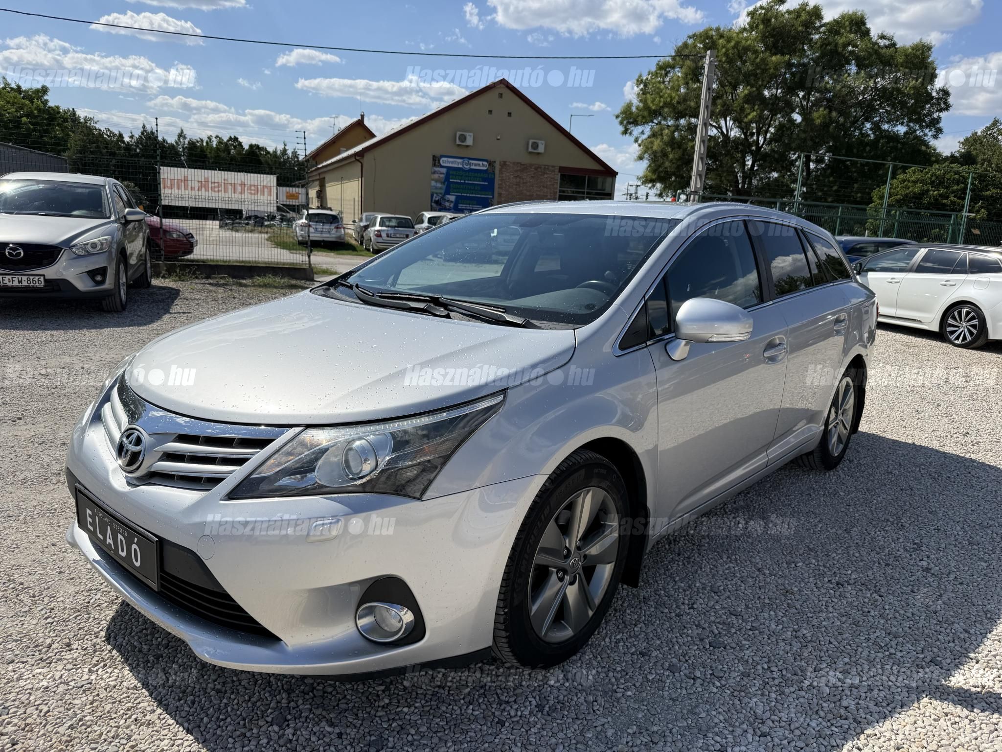 TOYOTA AVENSIS 2015/3 - 1