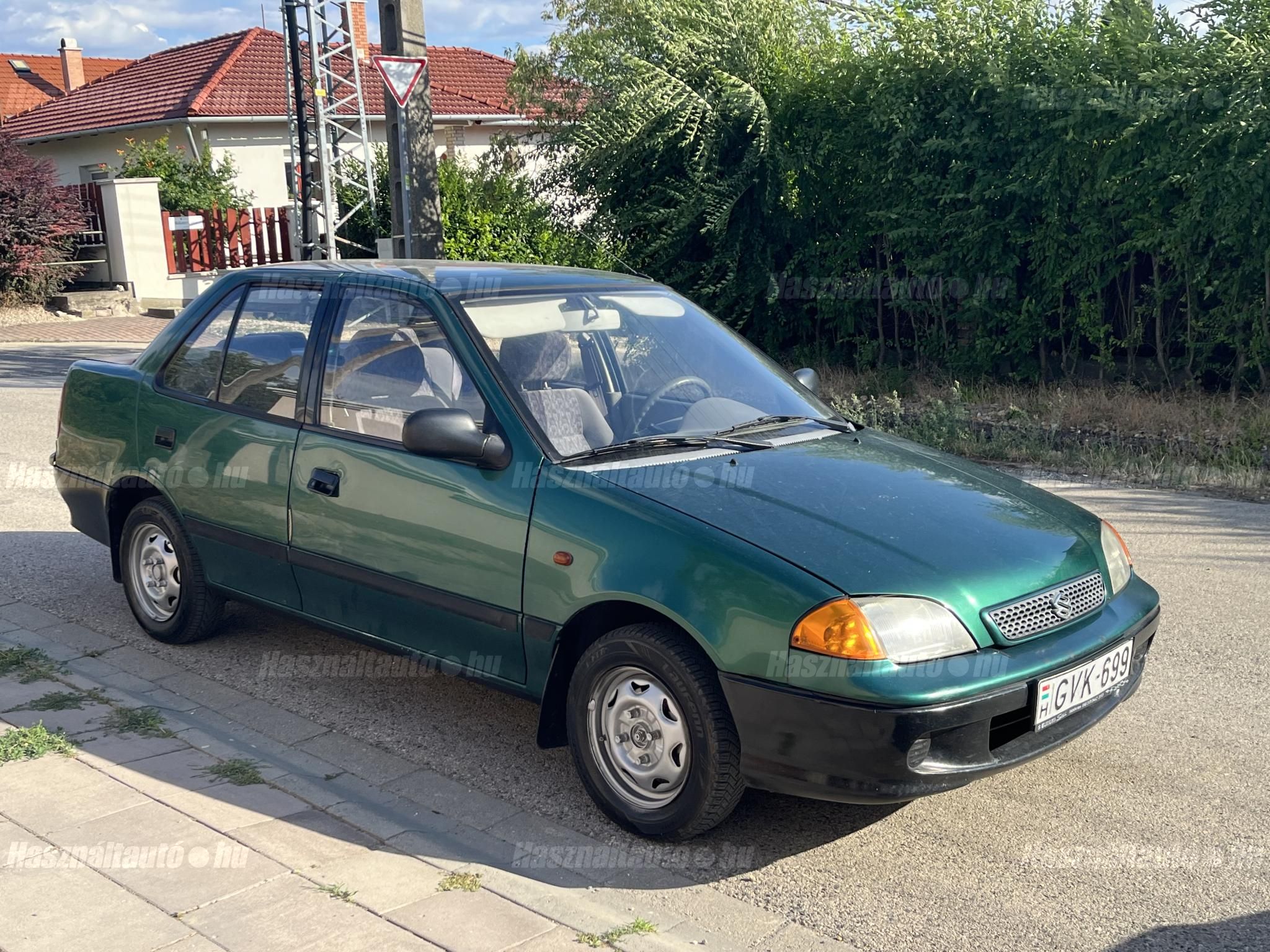 SUZUKI SWIFT 2001/3 - 1