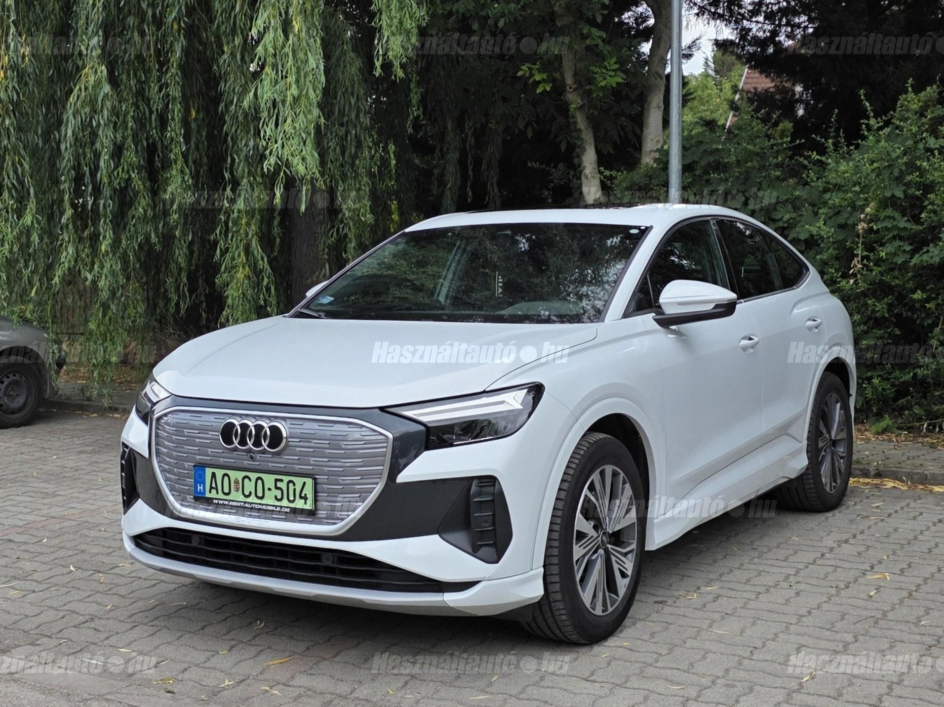 AUDI Q4 2022/5 - 1
