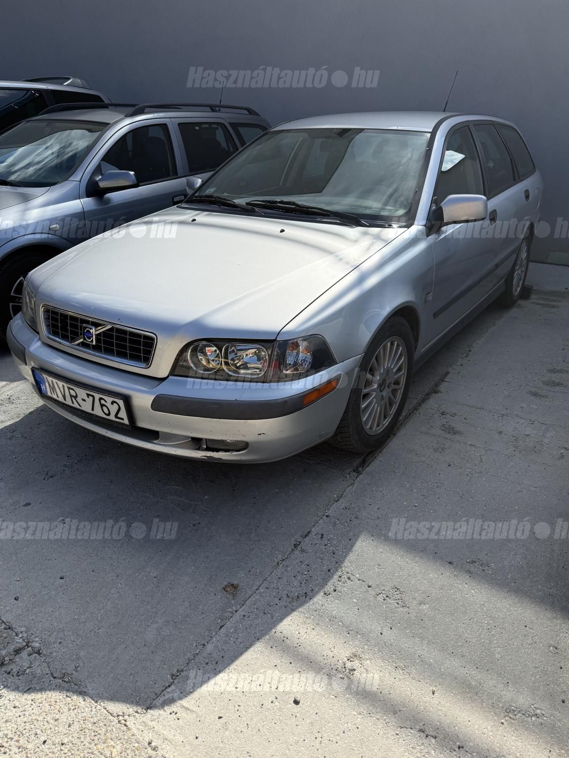 VOLVO V40 2004/4 - 1
