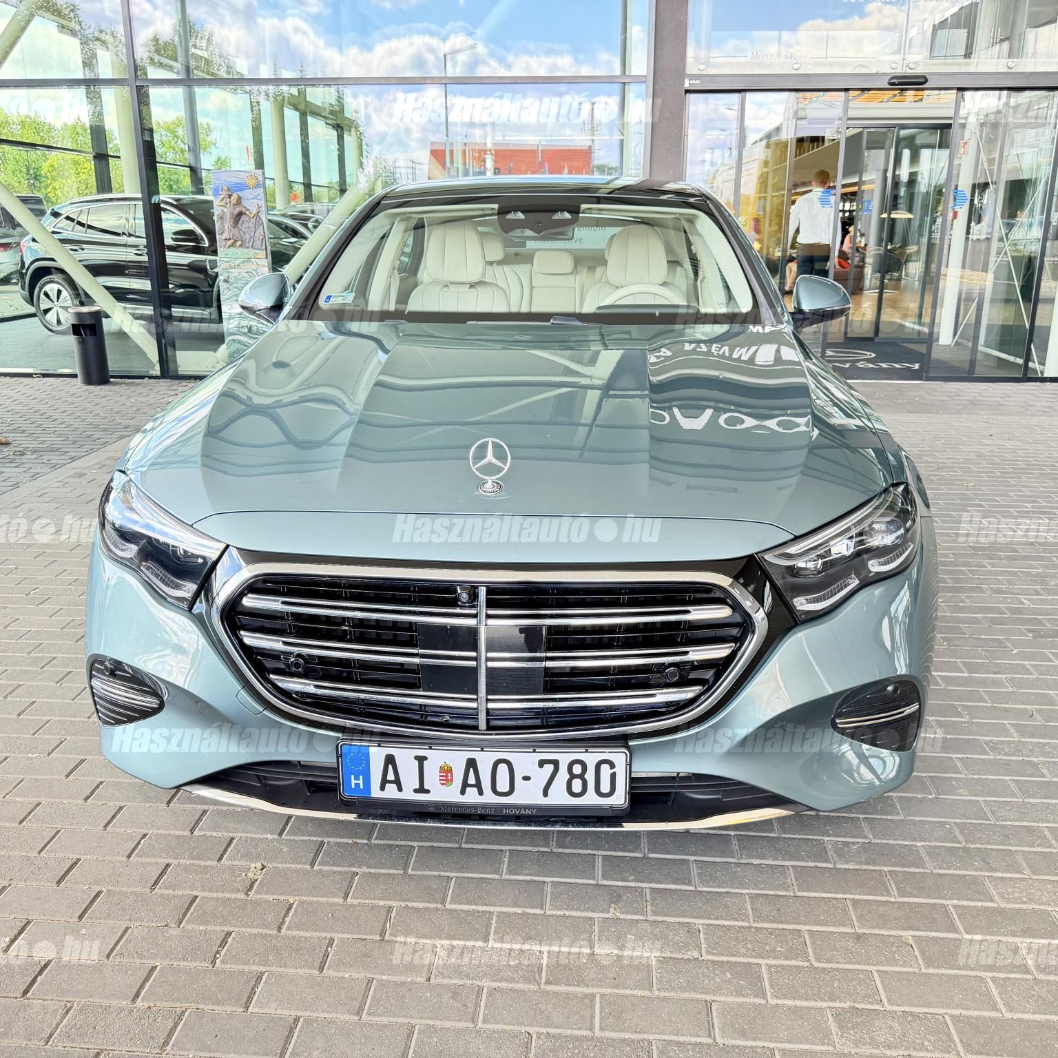 MERCEDES-BENZ E 220 2024/5 - 1