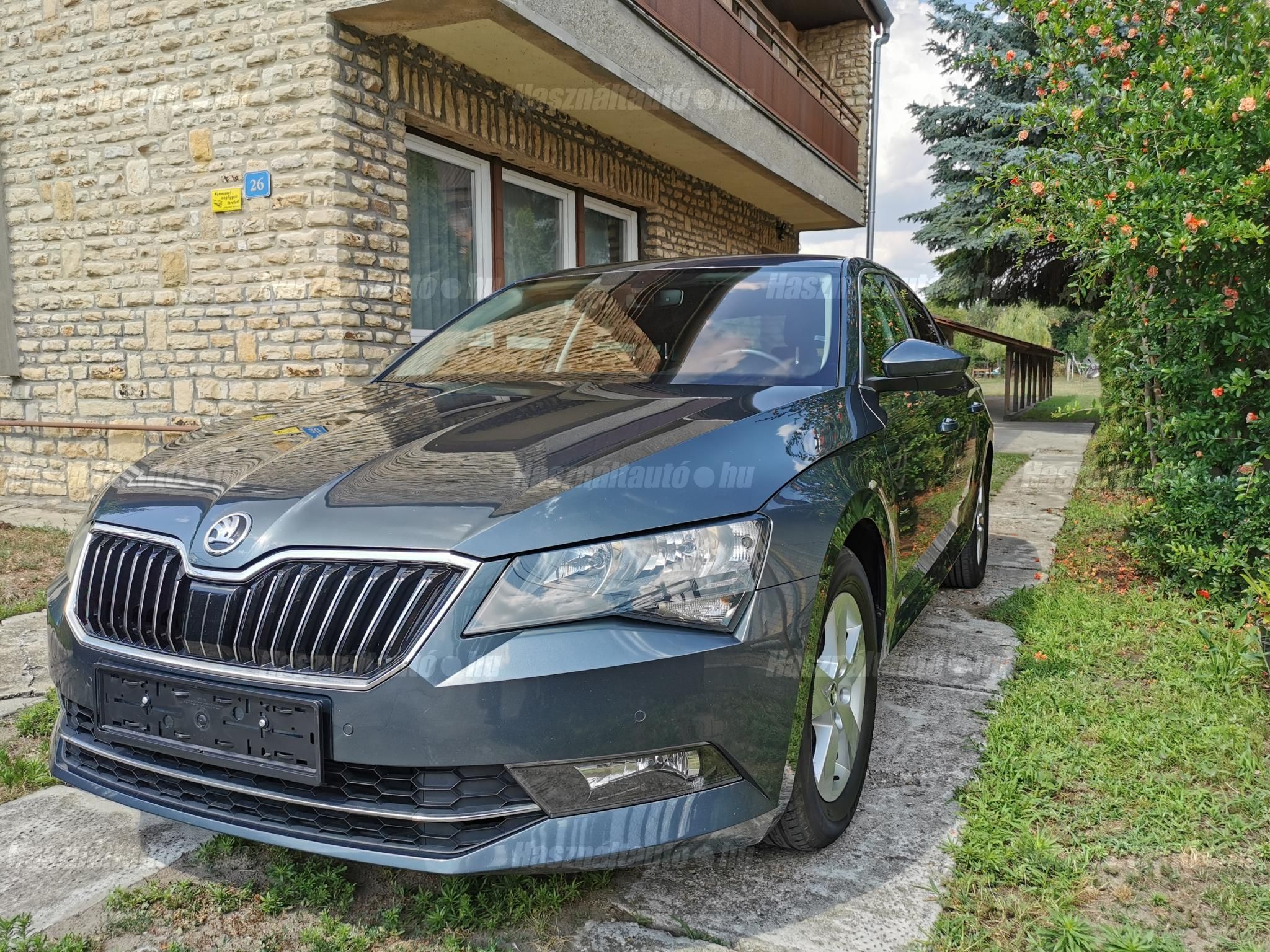 SKODA SUPERB 2016 - 1