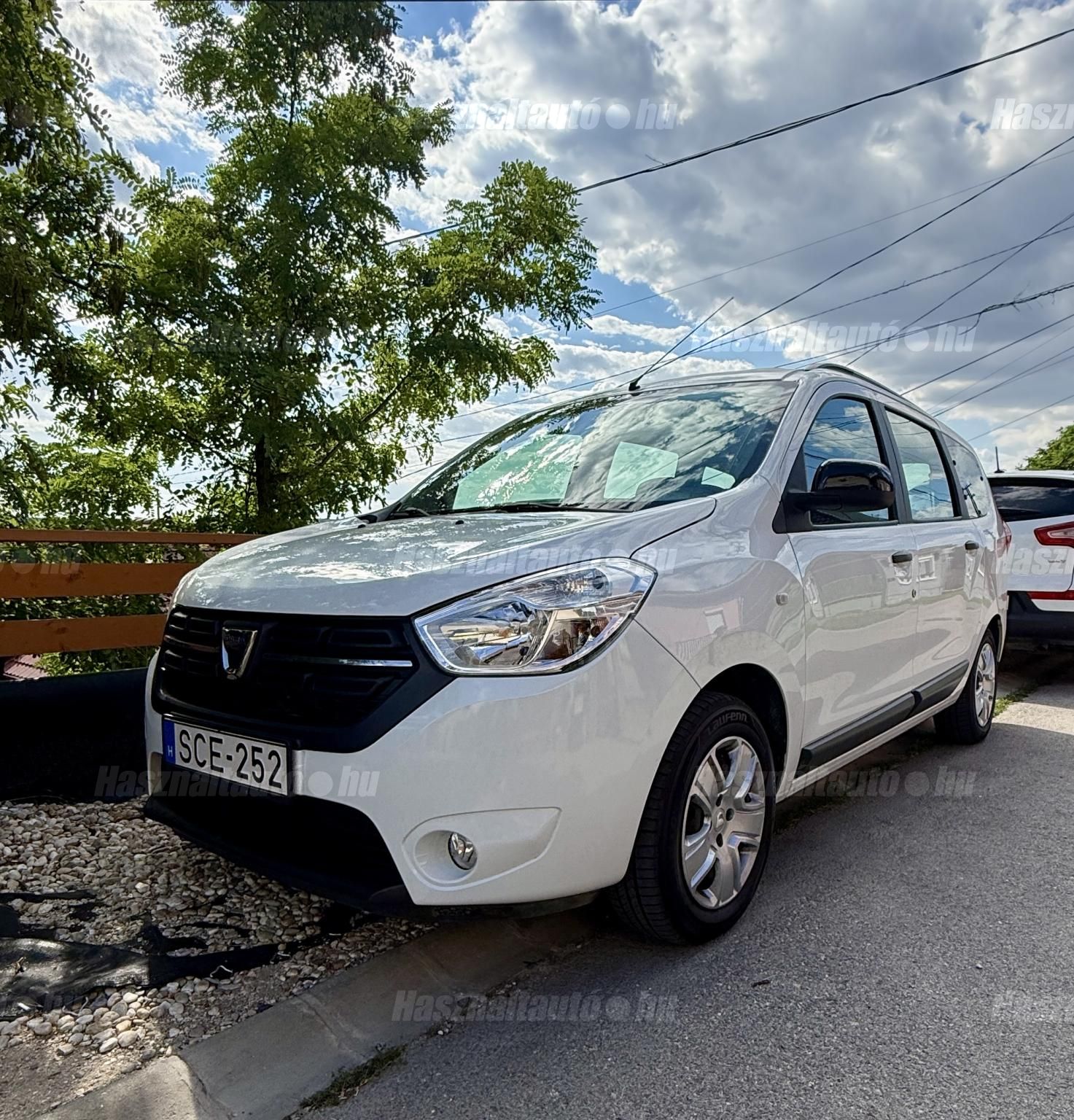 DACIA LODGY 2020/5 - 1