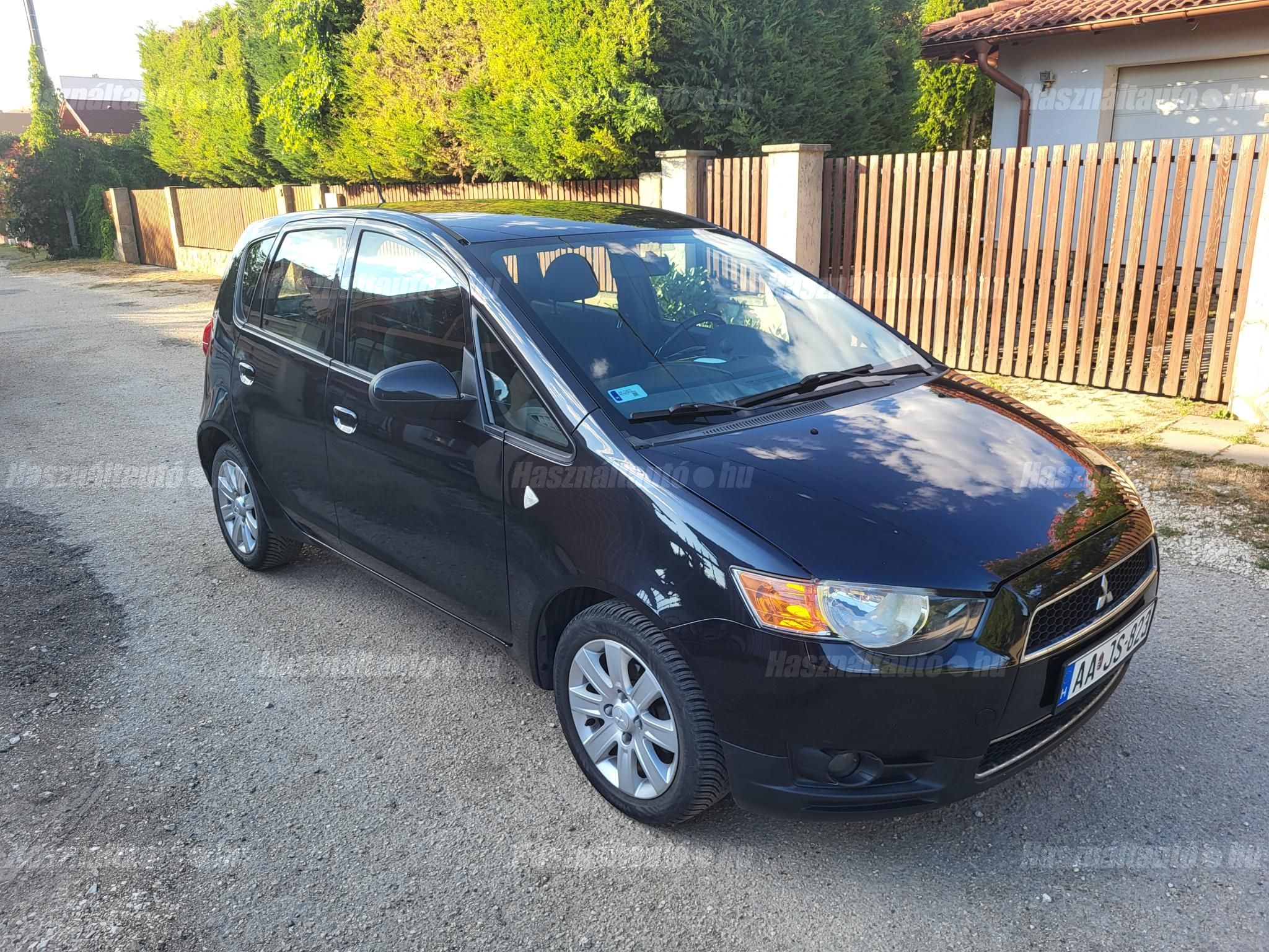 MITSUBISHI COLT 2011/10 - 1