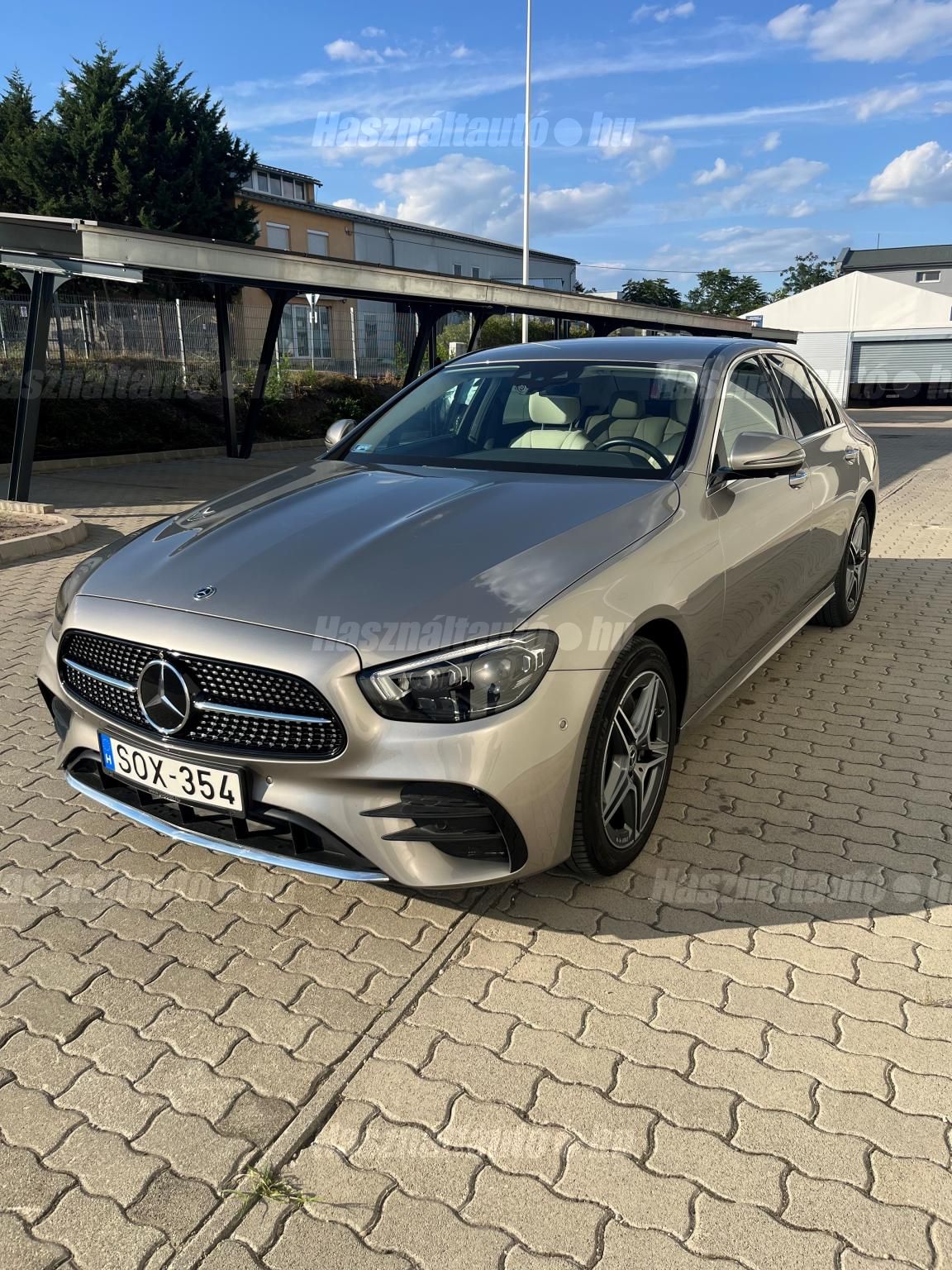MERCEDES-BENZ E 200 2021/3 - 1