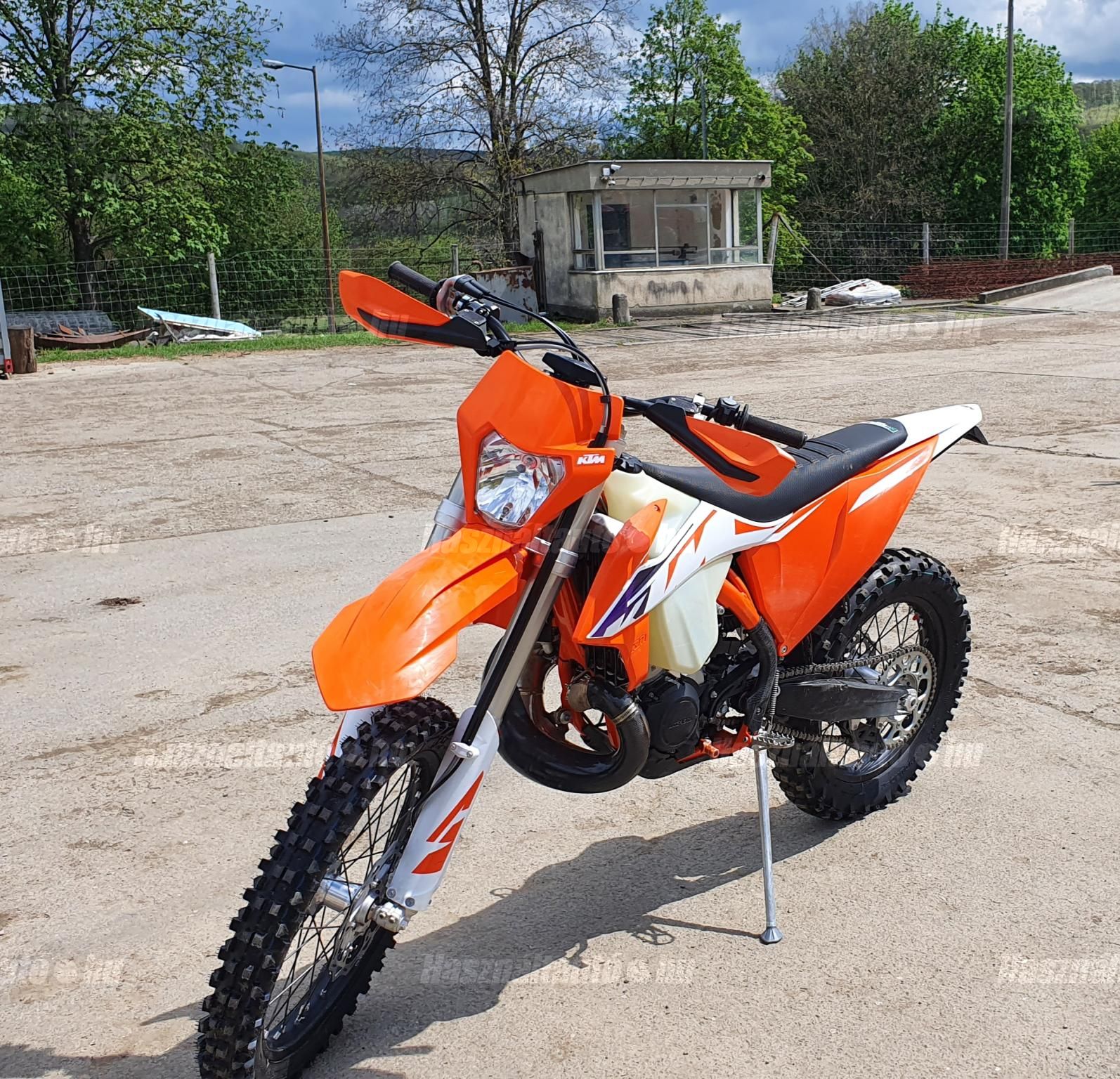 KTM 300 EXC 2023 - 1
