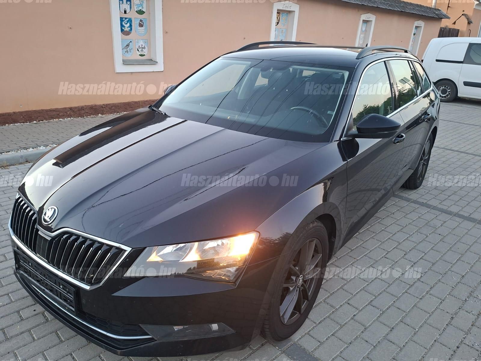 SKODA SUPERB 2018/5 - 1