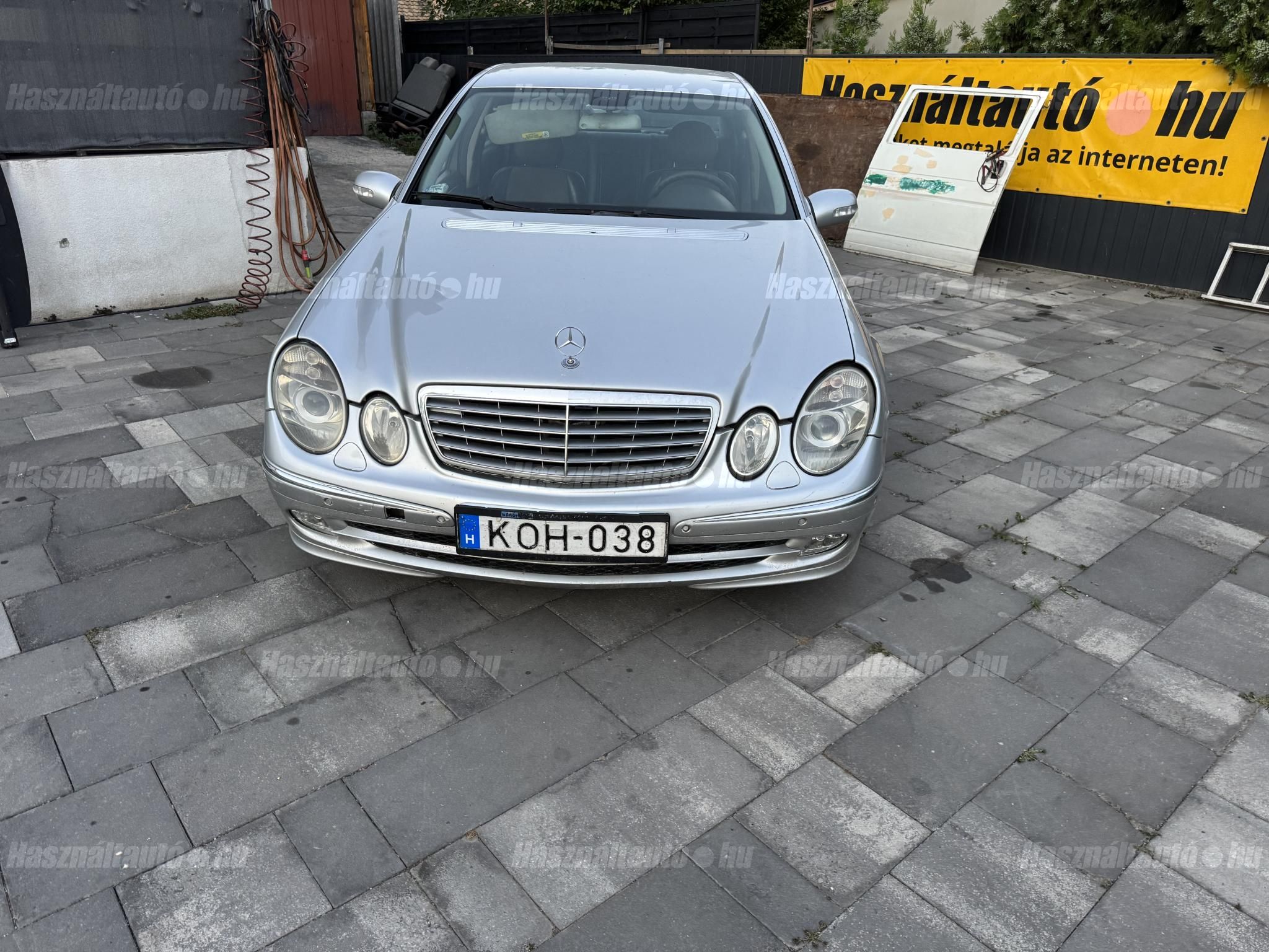 MERCEDES-BENZ E 270 2004/2 - 1