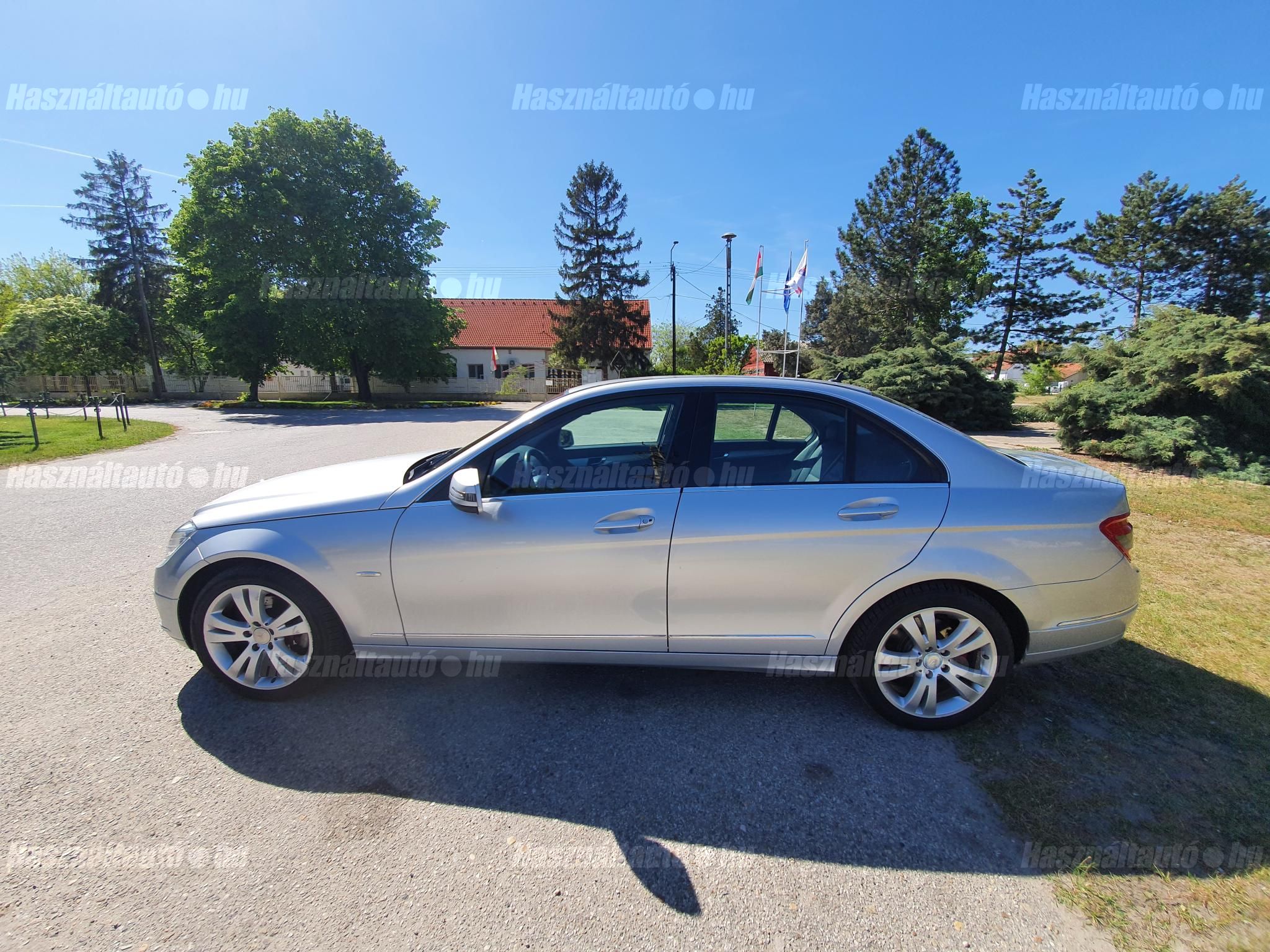 MERCEDES-BENZ C 220 2009/4 - 1
