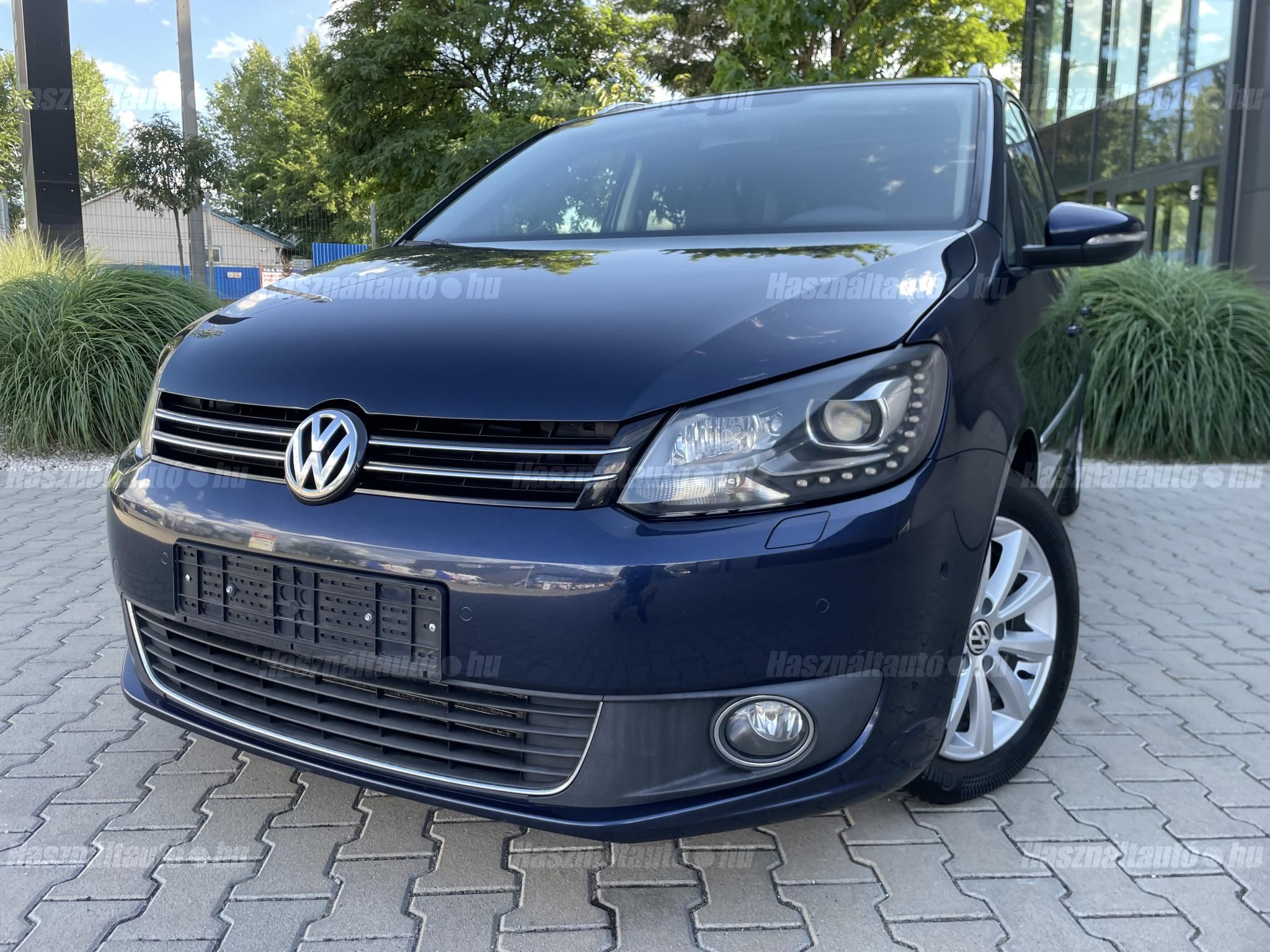VOLKSWAGEN TOURAN 2011/2 - 1