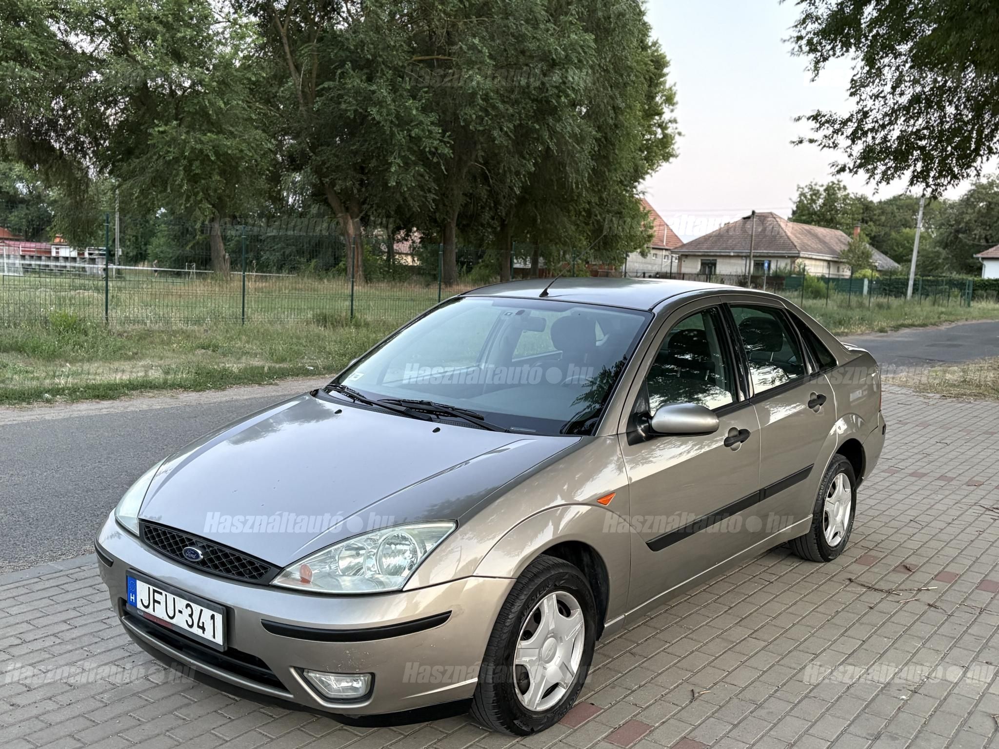 FORD FOCUS 2004/12 - 1