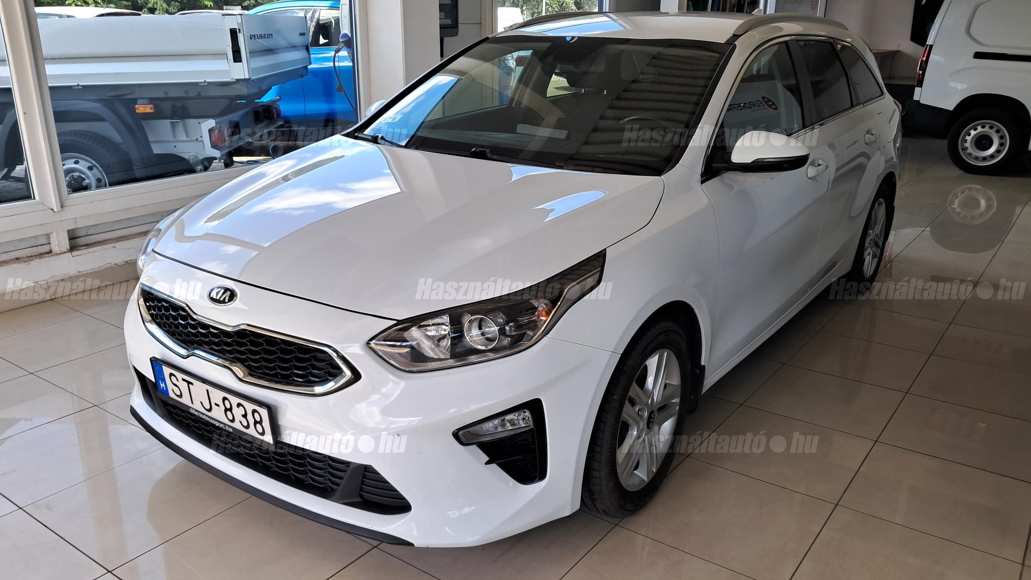 KIA CEE'D 2021/4 - 1