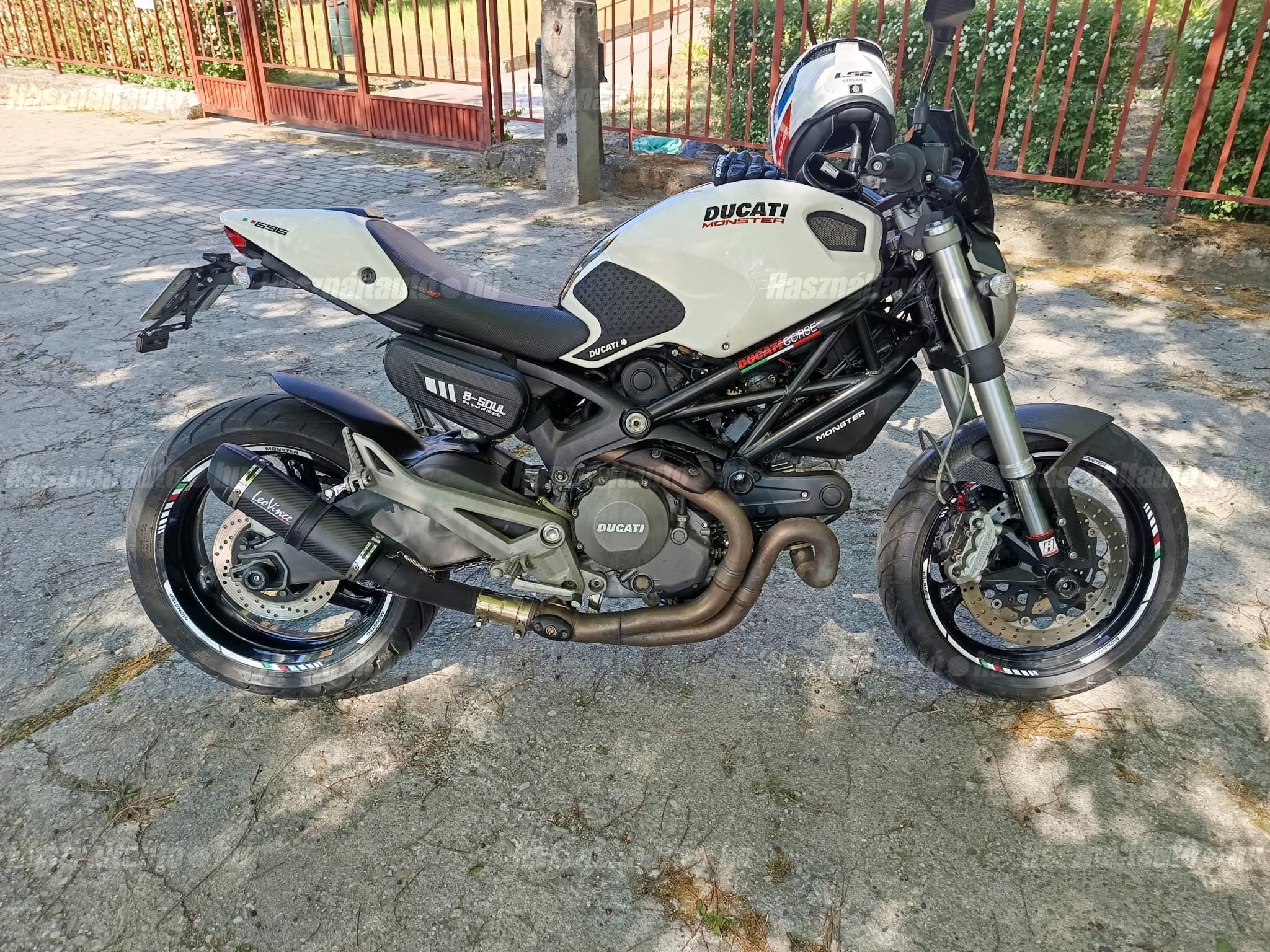 DUCATI MONSTER 696 2008/10 - 1