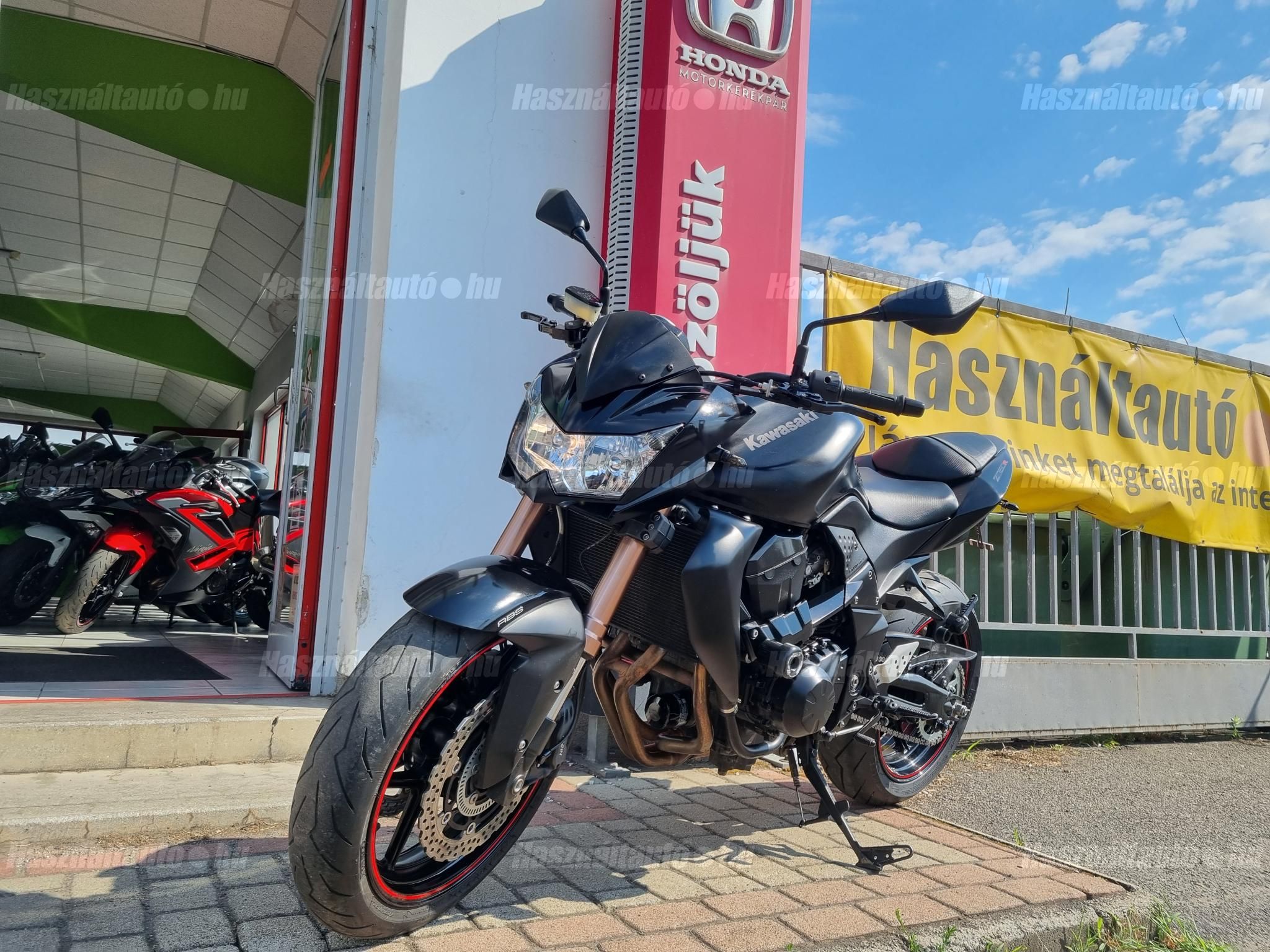 KAWASAKI Z 750 R 2011/2 - 1