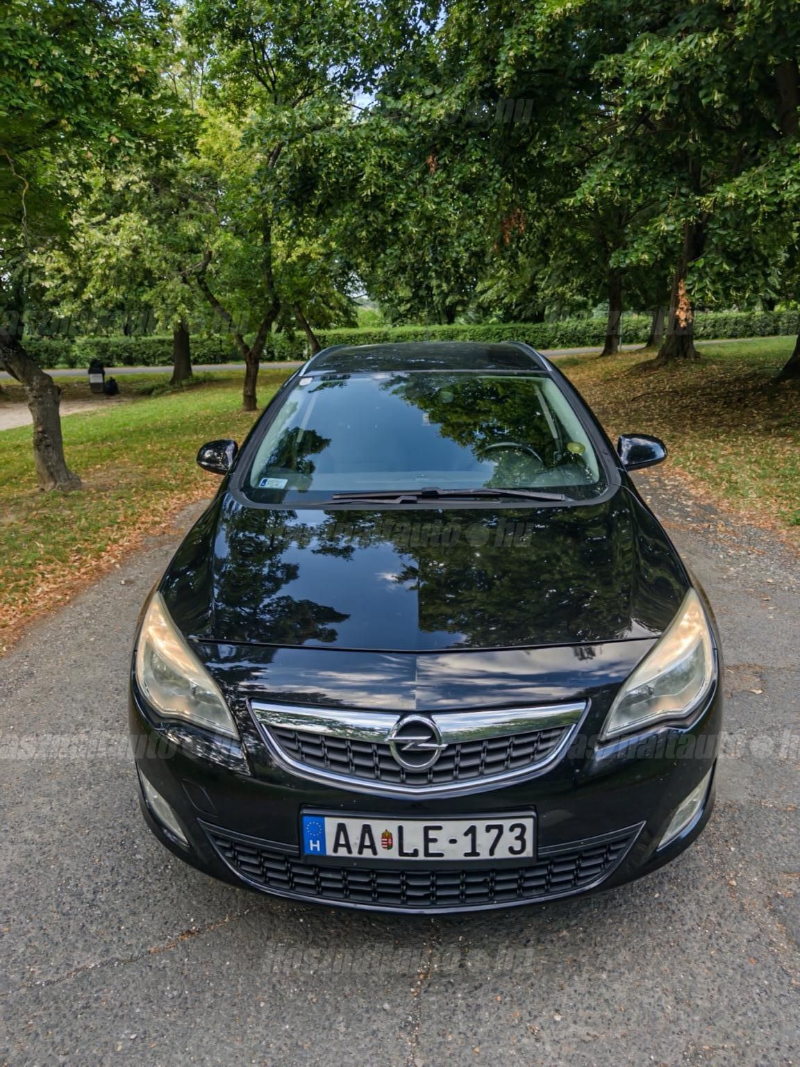 OPEL ASTRA J 2011/5 - 1