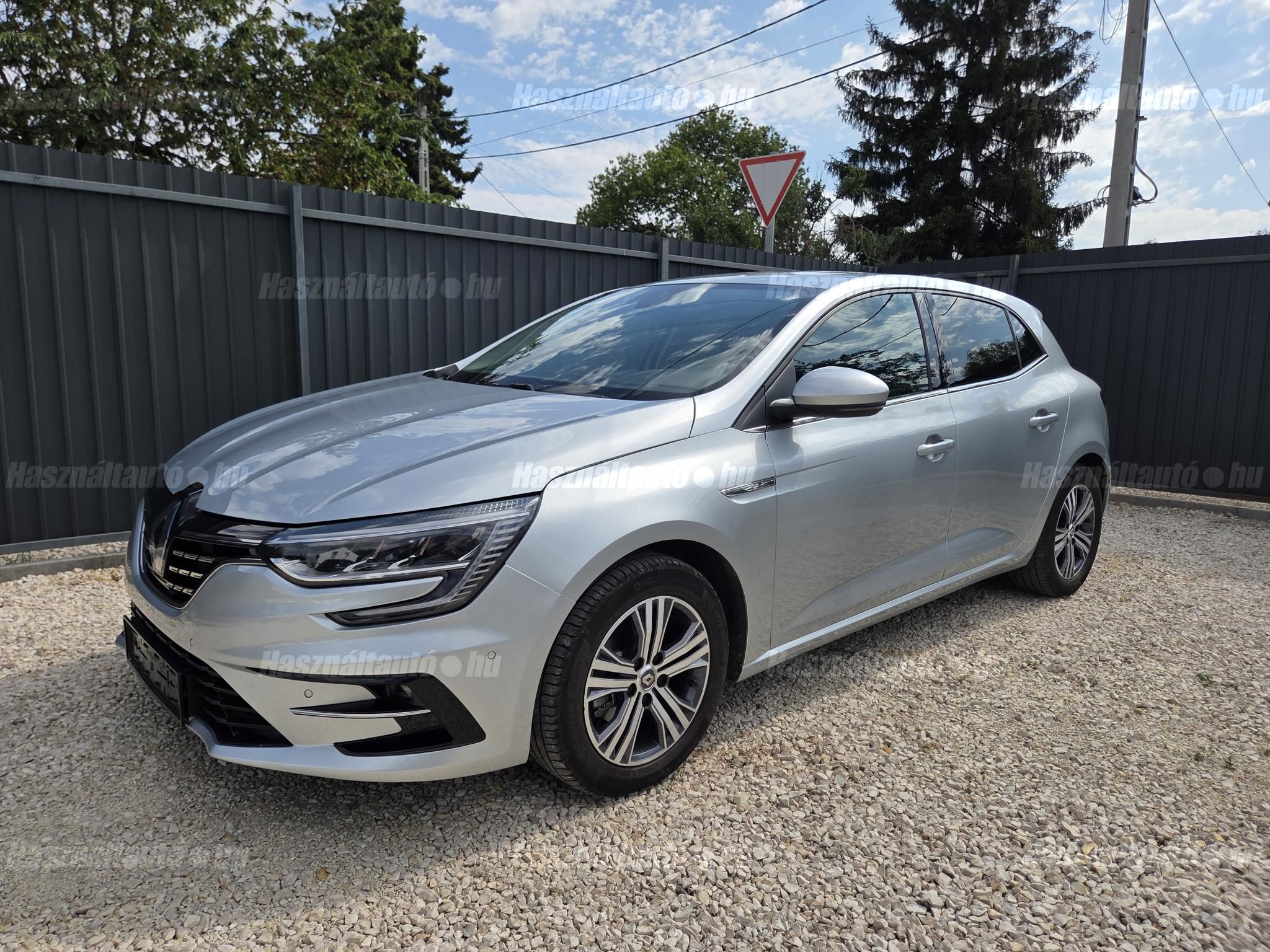 RENAULT MEGANE 2022/3 - 1