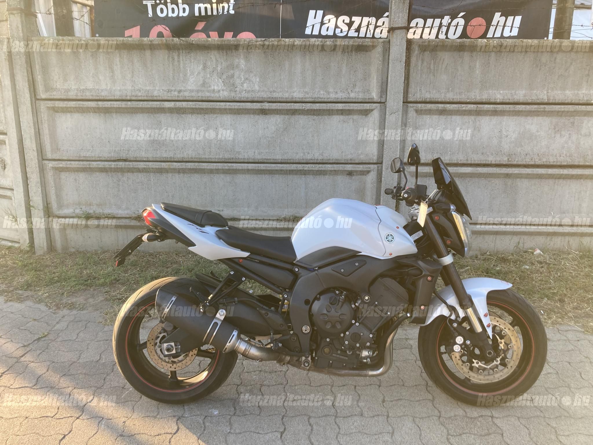 YAMAHA FZ1 2008 - 1