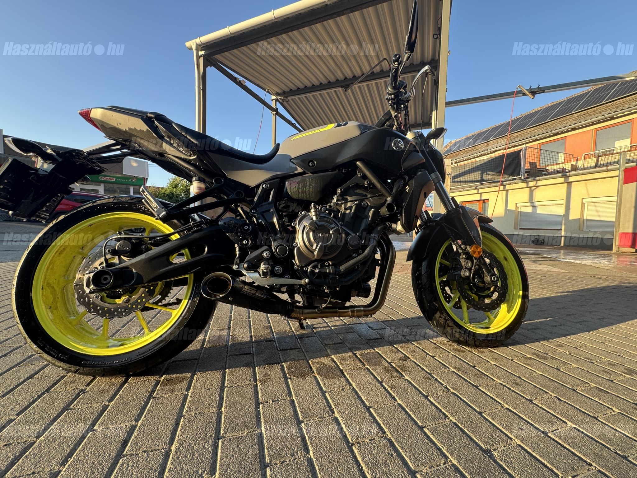 YAMAHA MT-07 2017/9 - 1