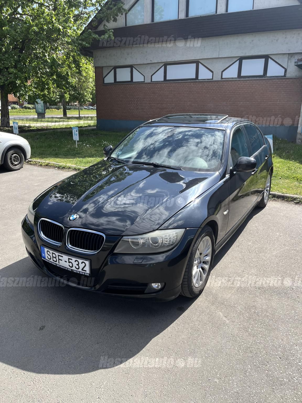 BMW 318 2009/10 - 1