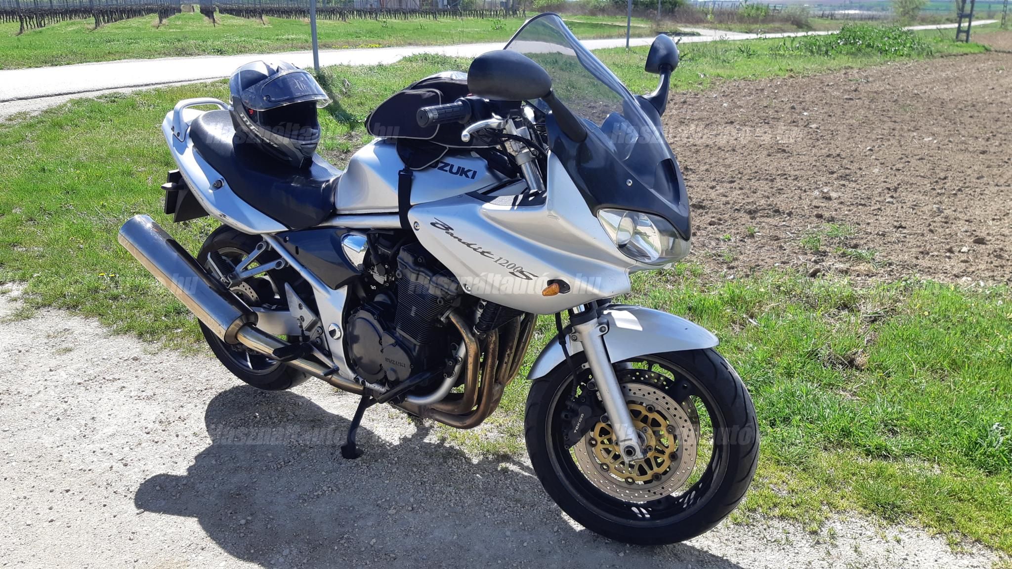 SUZUKI GSF 1200 S (BANDIT) 2001/4 - 1