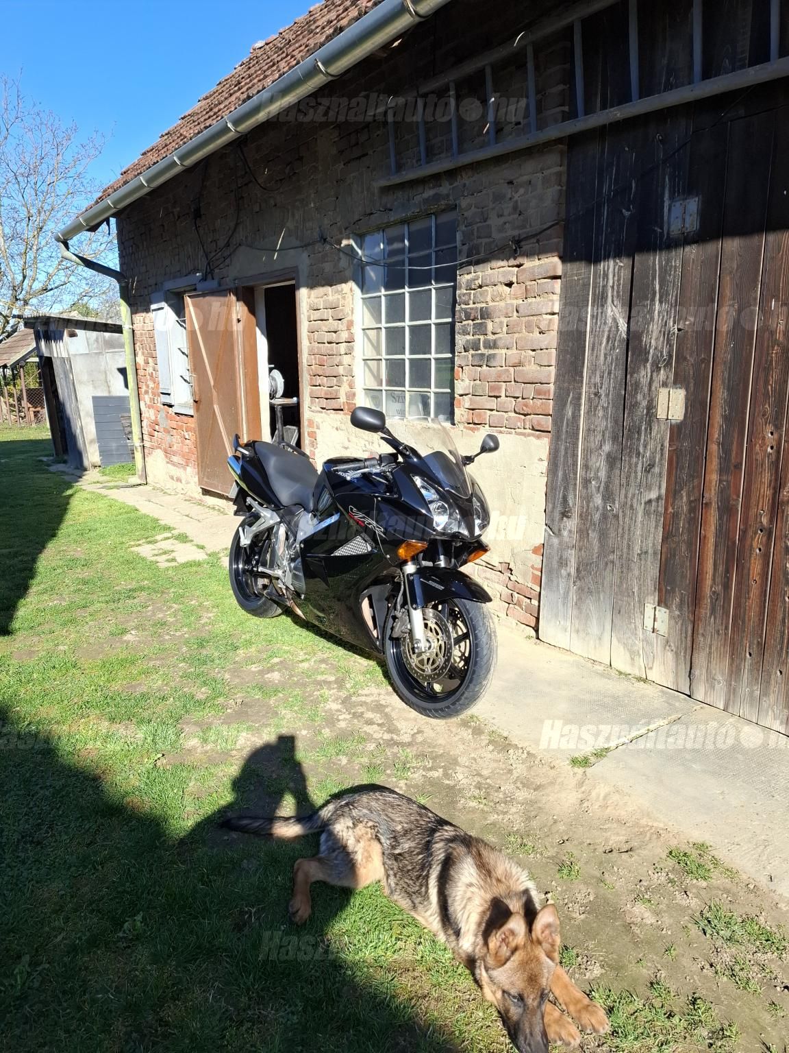 HONDA VFR 800 2003/6 - 1