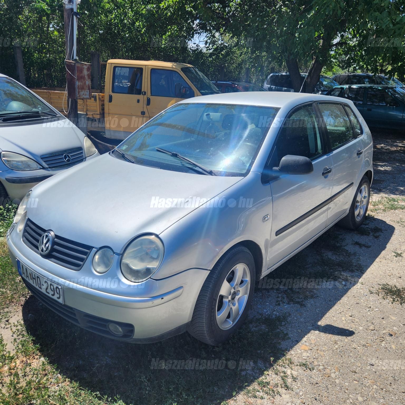 VOLKSWAGEN POLO 2002 - 1