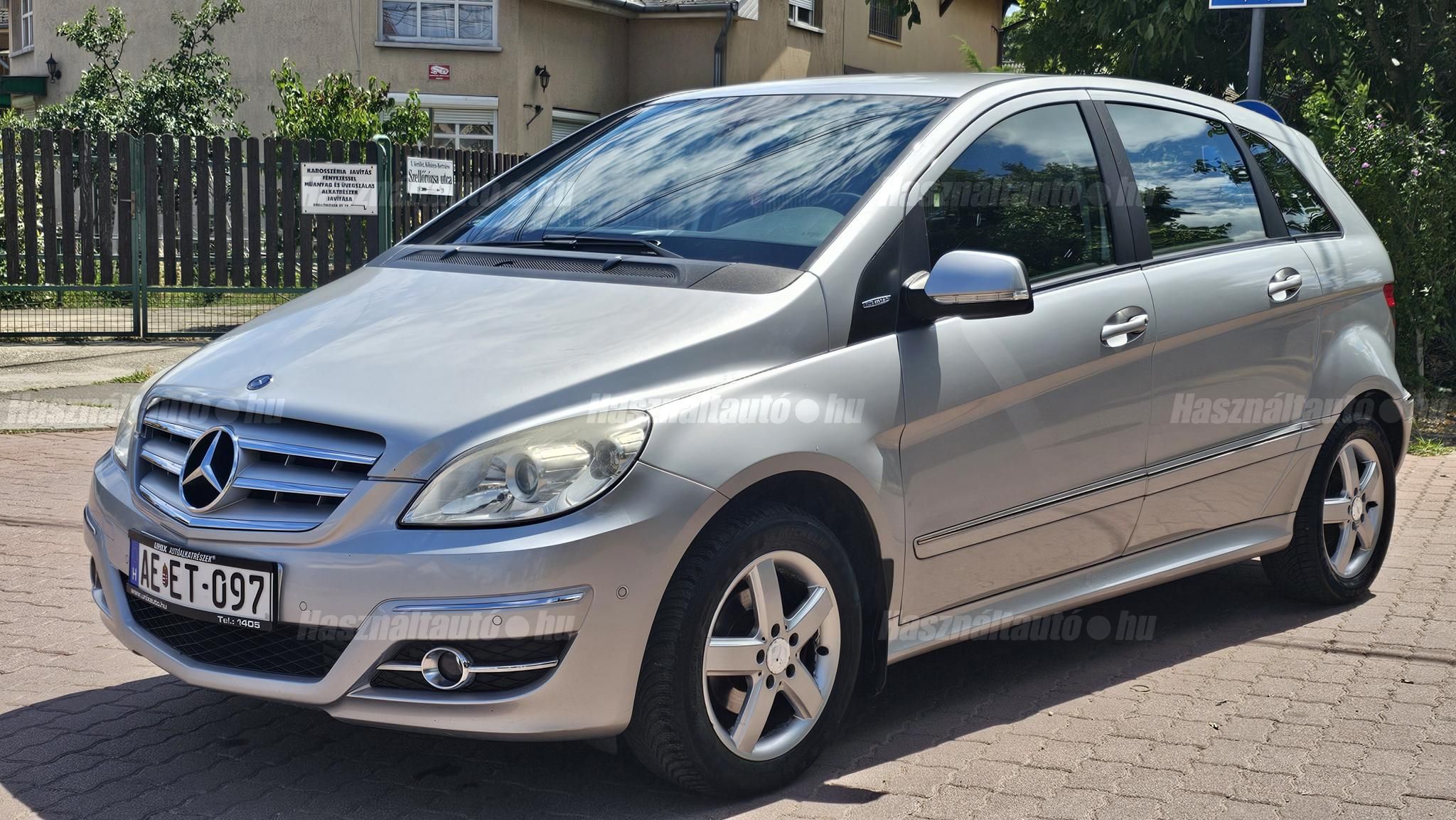 MERCEDES-BENZ B-OSZTÁLY 2009/7 - 1