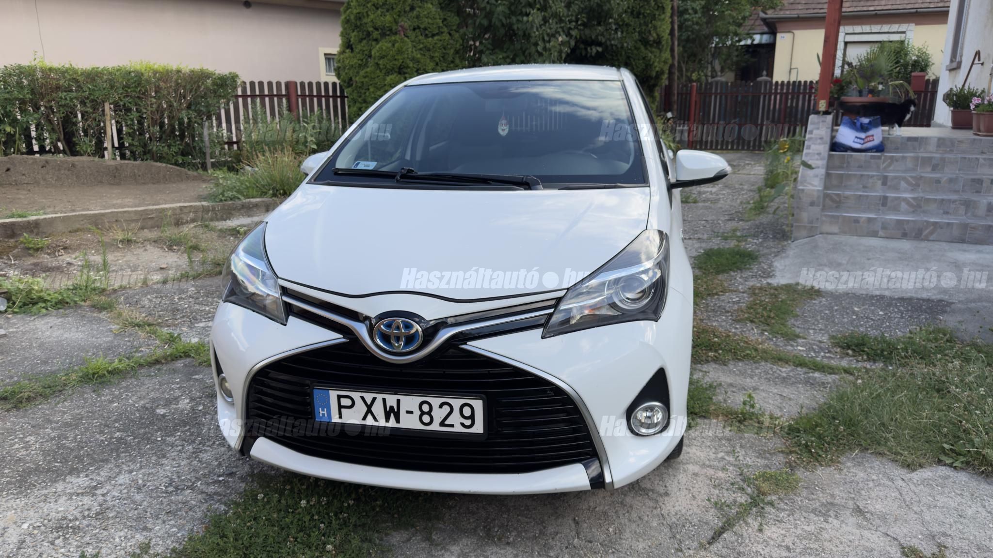 TOYOTA YARIS 2016/10 - 1