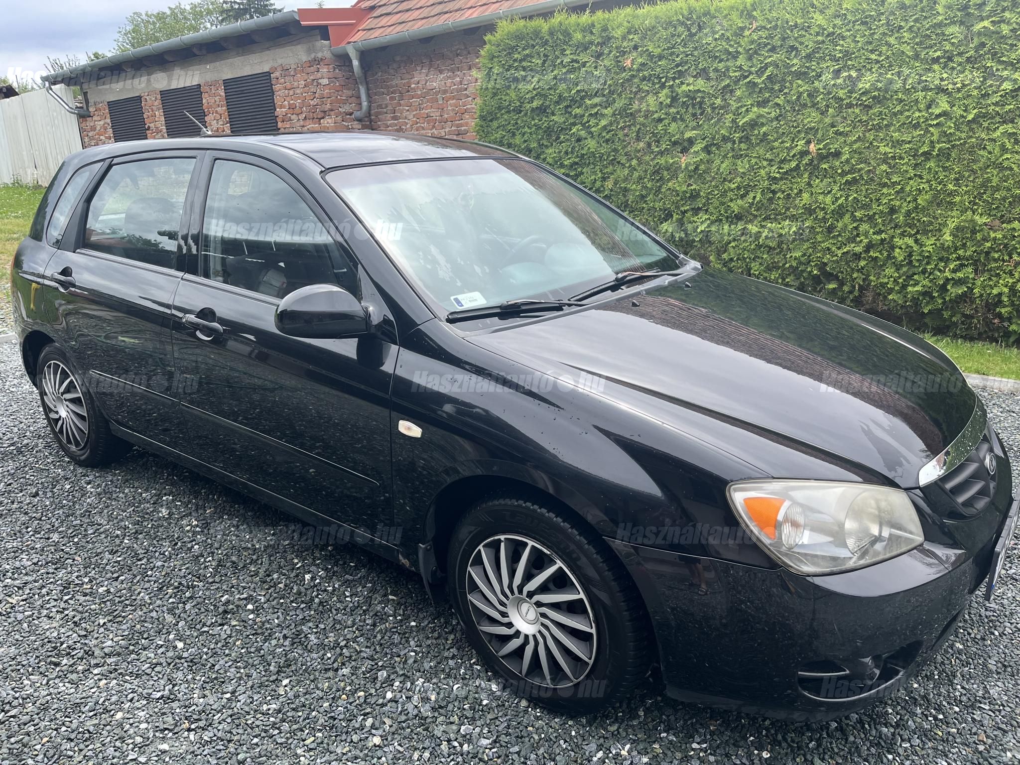 KIA CERATO 2005/10 - 1