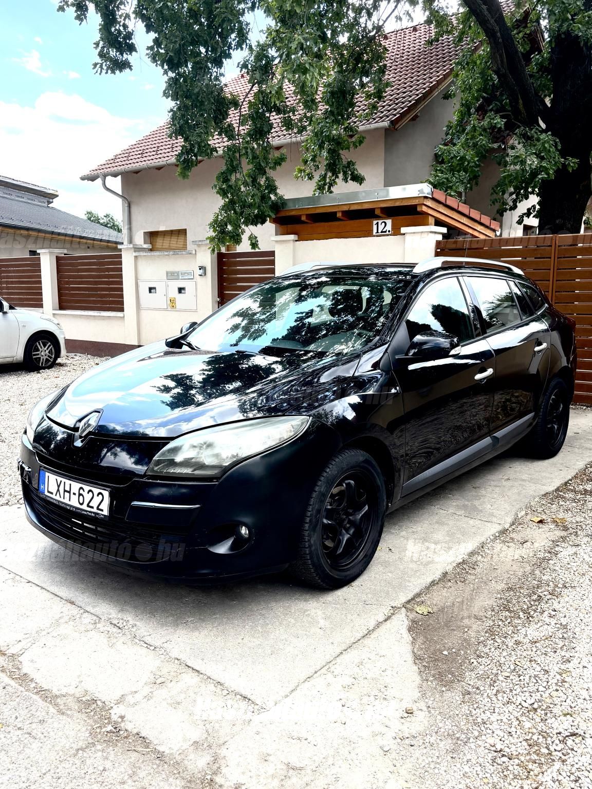 RENAULT MEGANE 2012/8 - 1