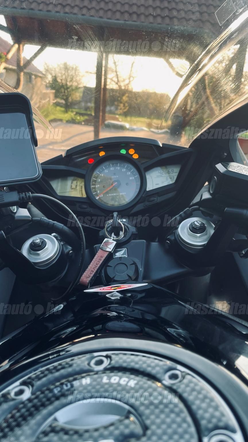 HONDA VFR 1200 F 2012 - 1