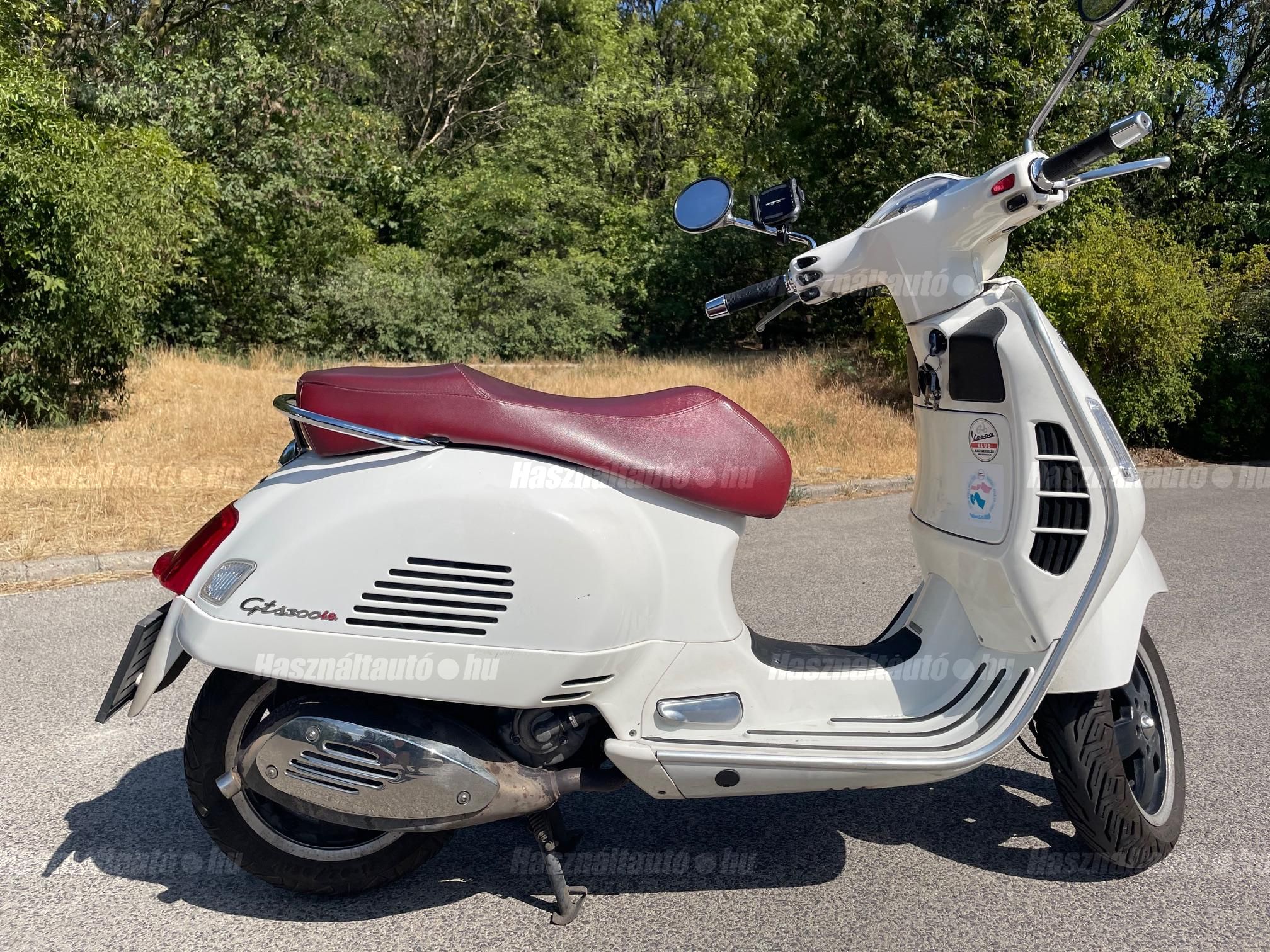 VESPA GTS 2014/5 - 1