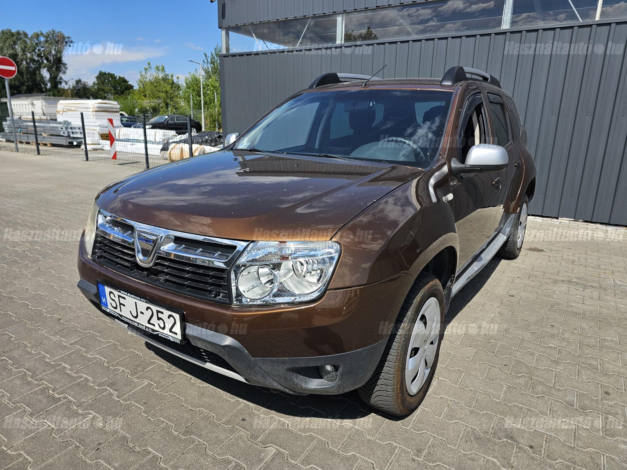 DACIA DUSTER 2010/6 - 1