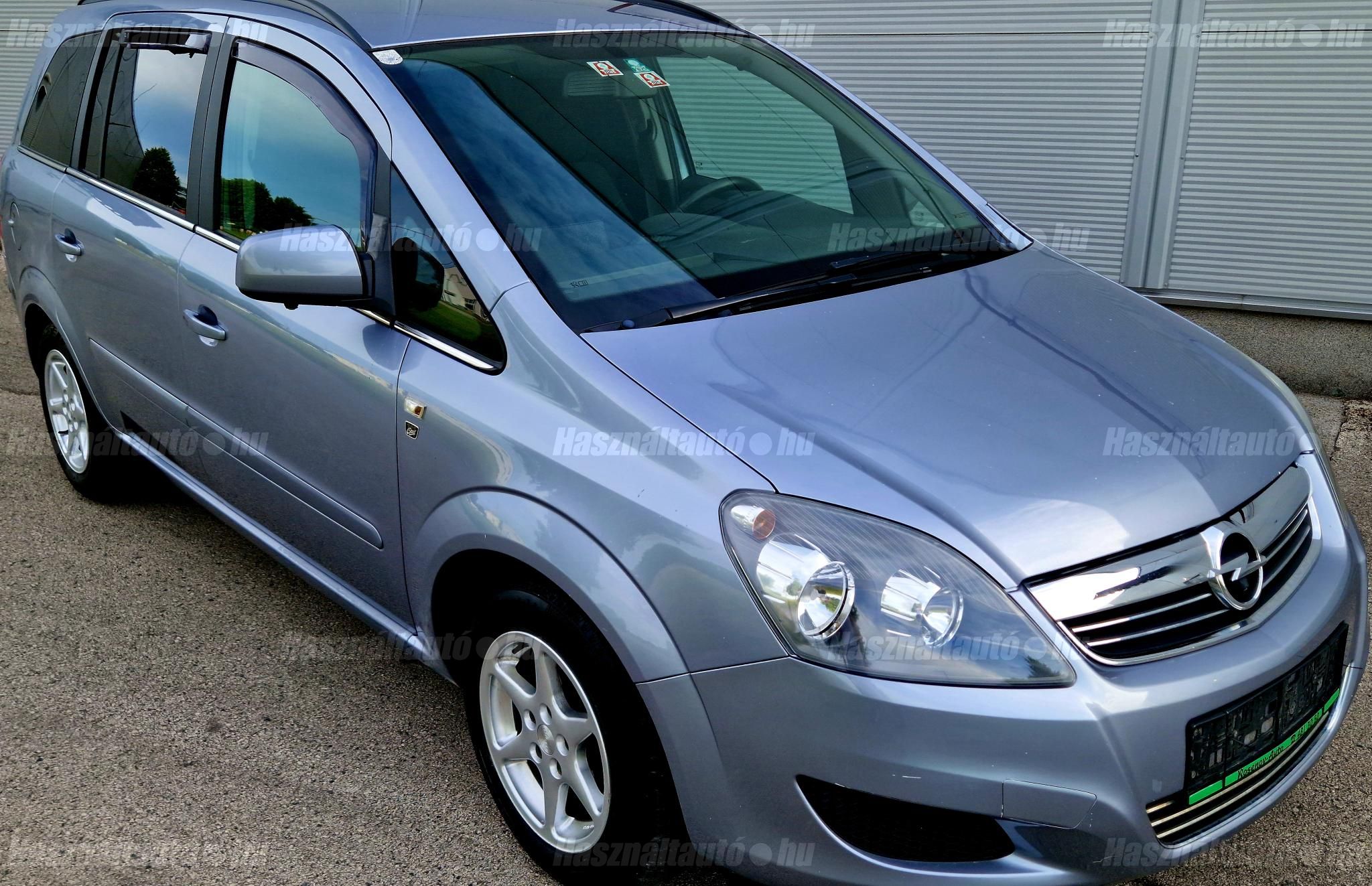 OPEL ZAFIRA B 2010/4 - 1