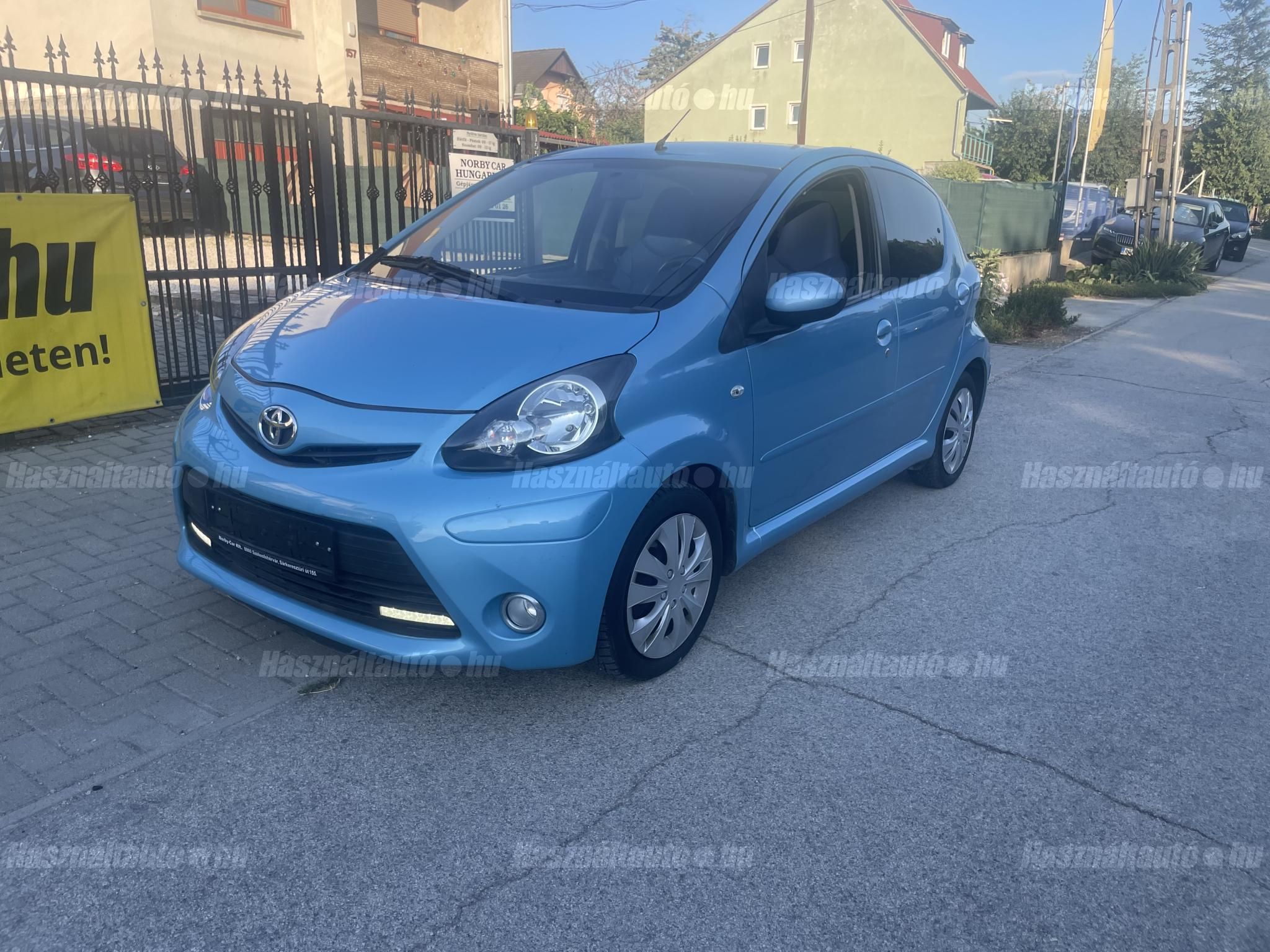 TOYOTA AYGO 2014/6 - 1