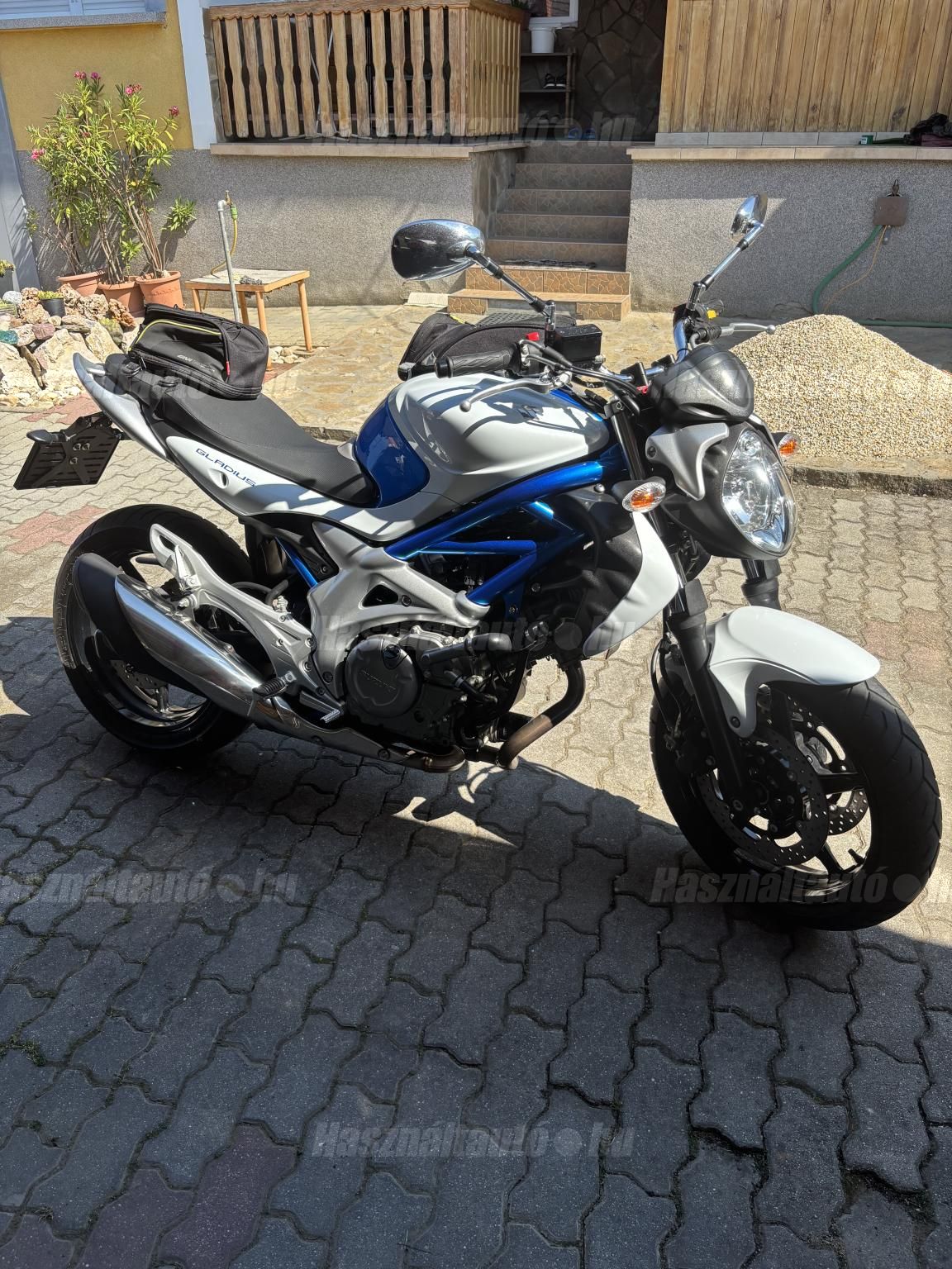 SUZUKI SFV 2009/6 - 1