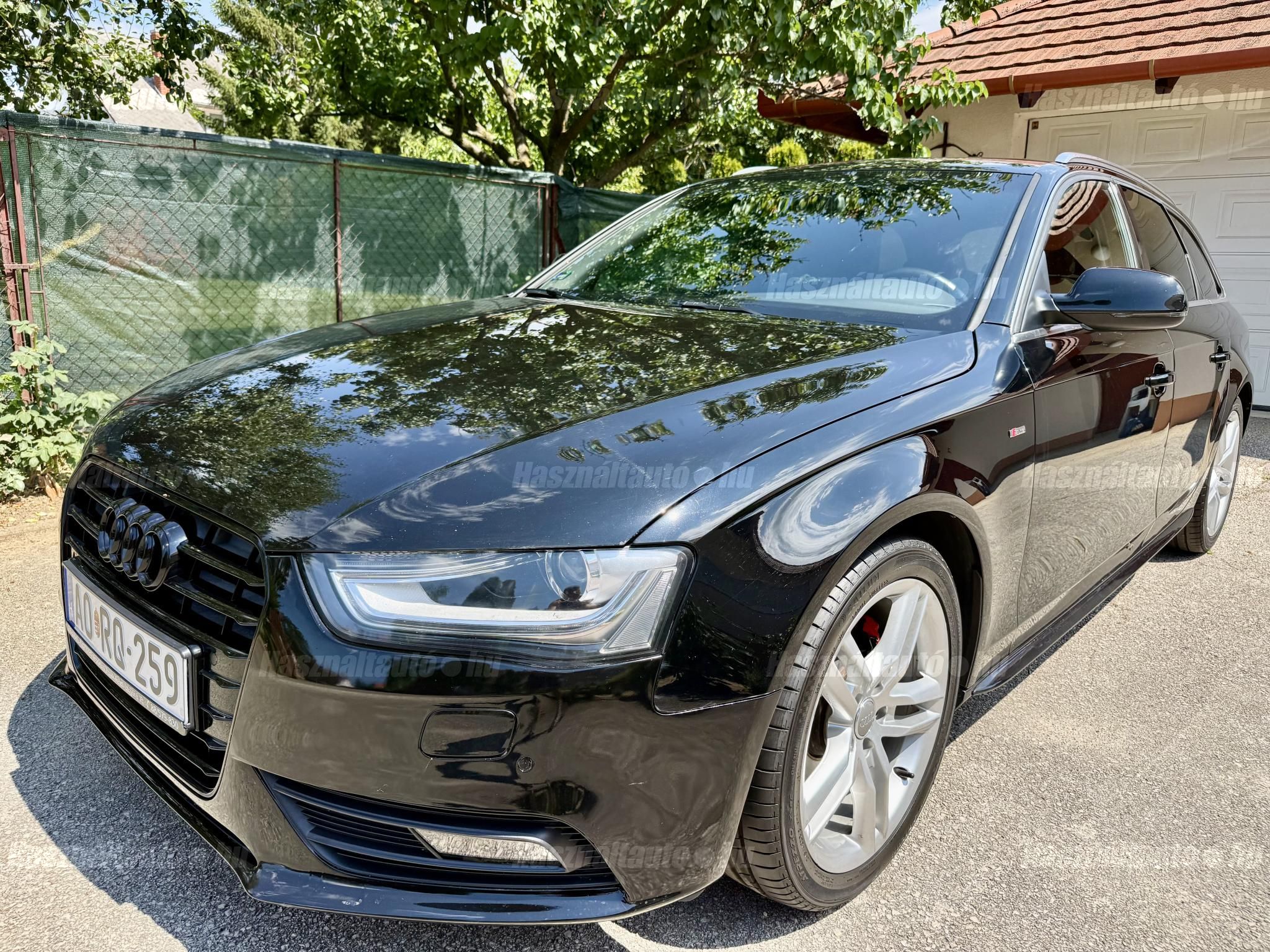 AUDI A4 2012/7 - 1