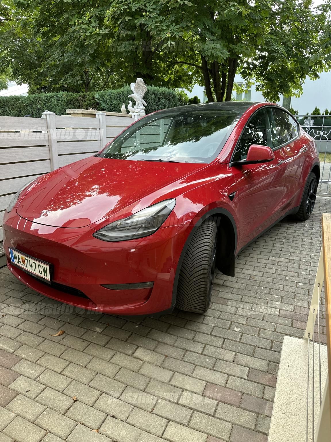TESLA MODEL Y 2021/8 - 1