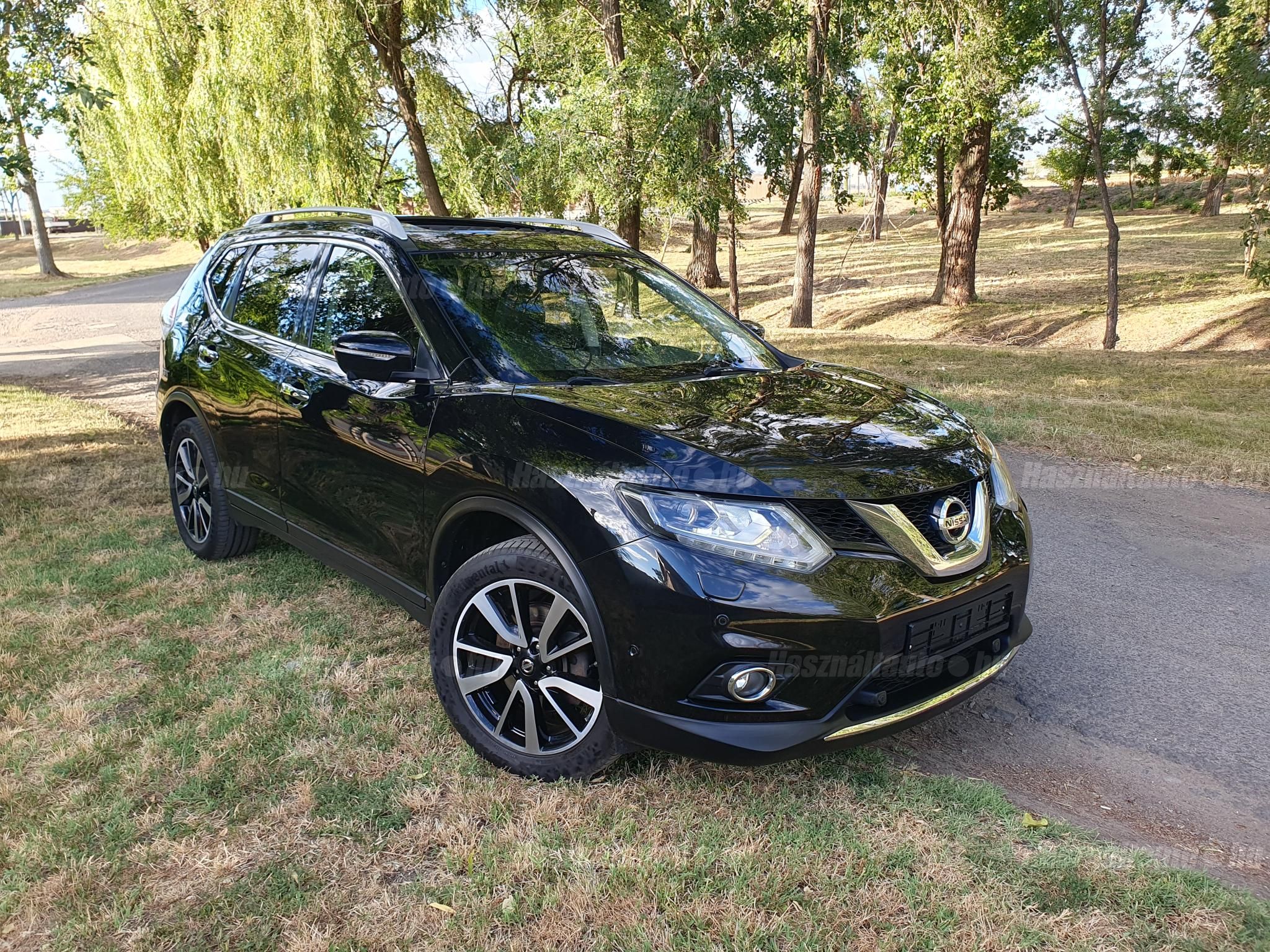 NISSAN X-TRAIL 2016/7 - 1