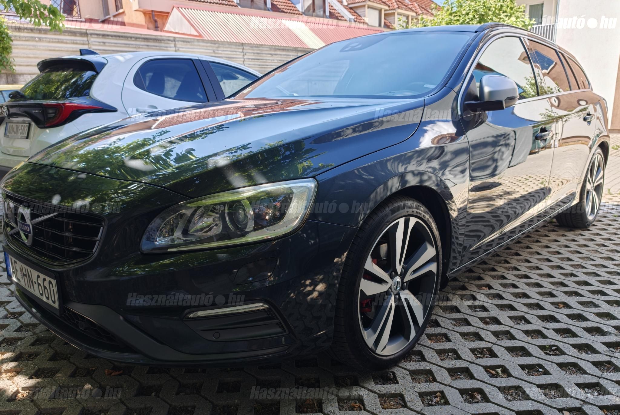 VOLVO V60 2017/5 - 1