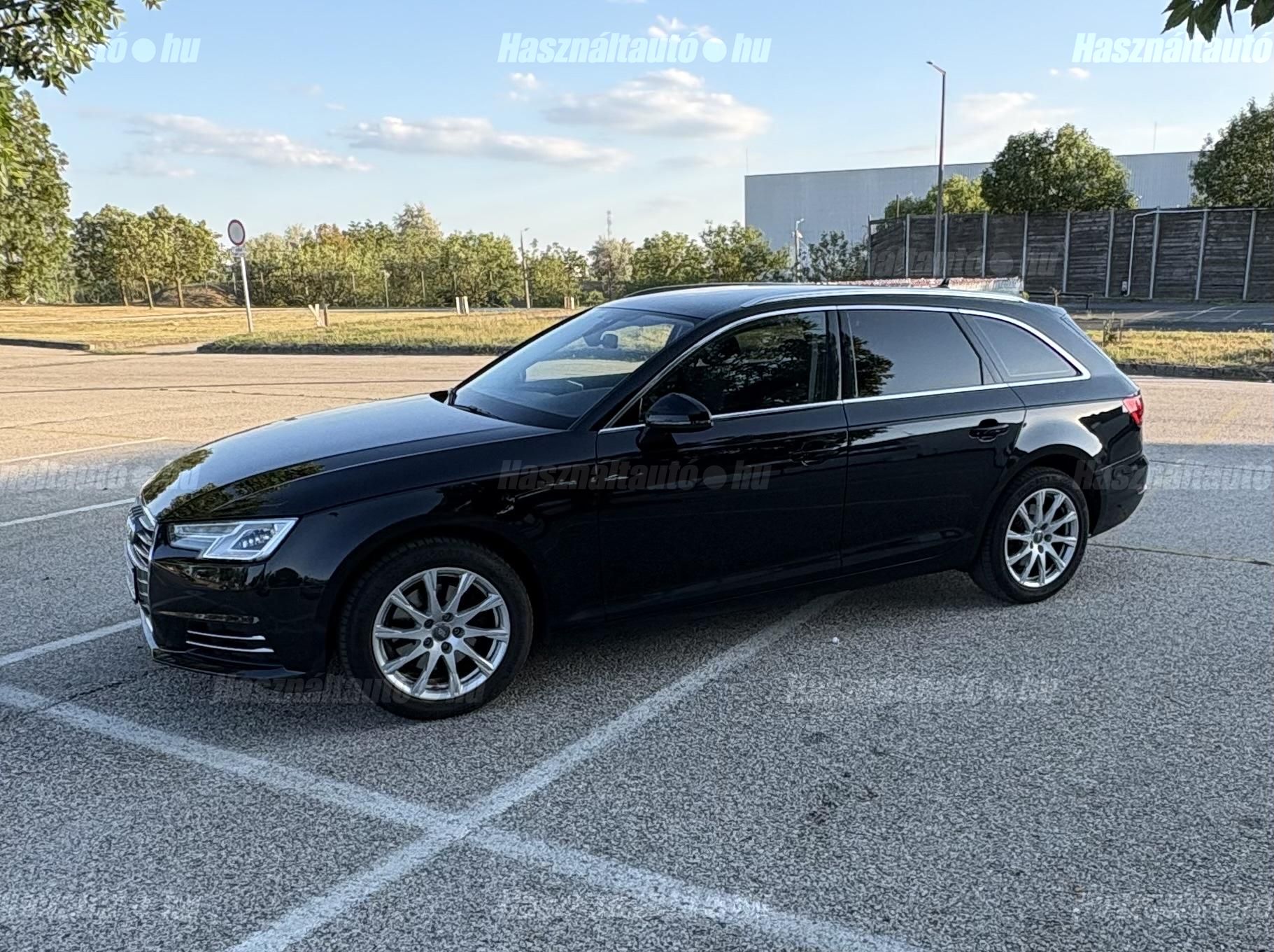 AUDI A4 2018/8 - 1