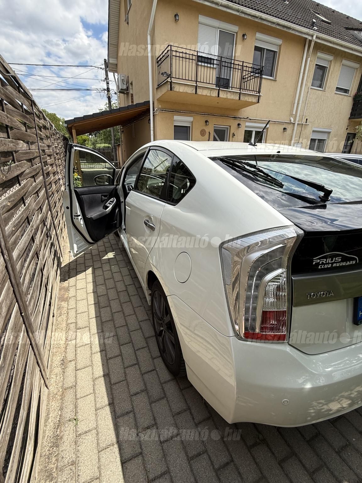TOYOTA PRIUS PLUG-IN 2012/10 - 1