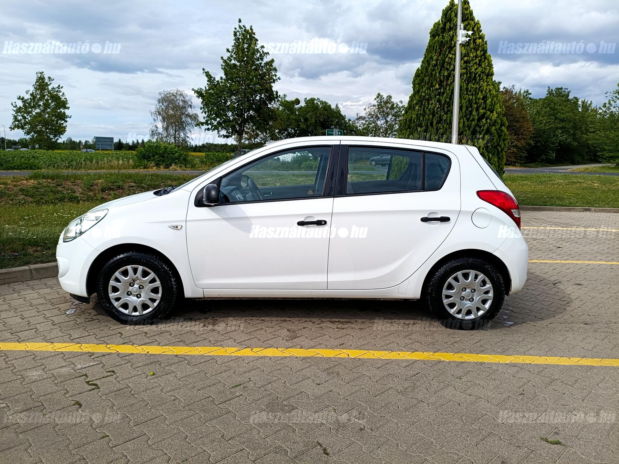 HYUNDAI I20 2011 - 1